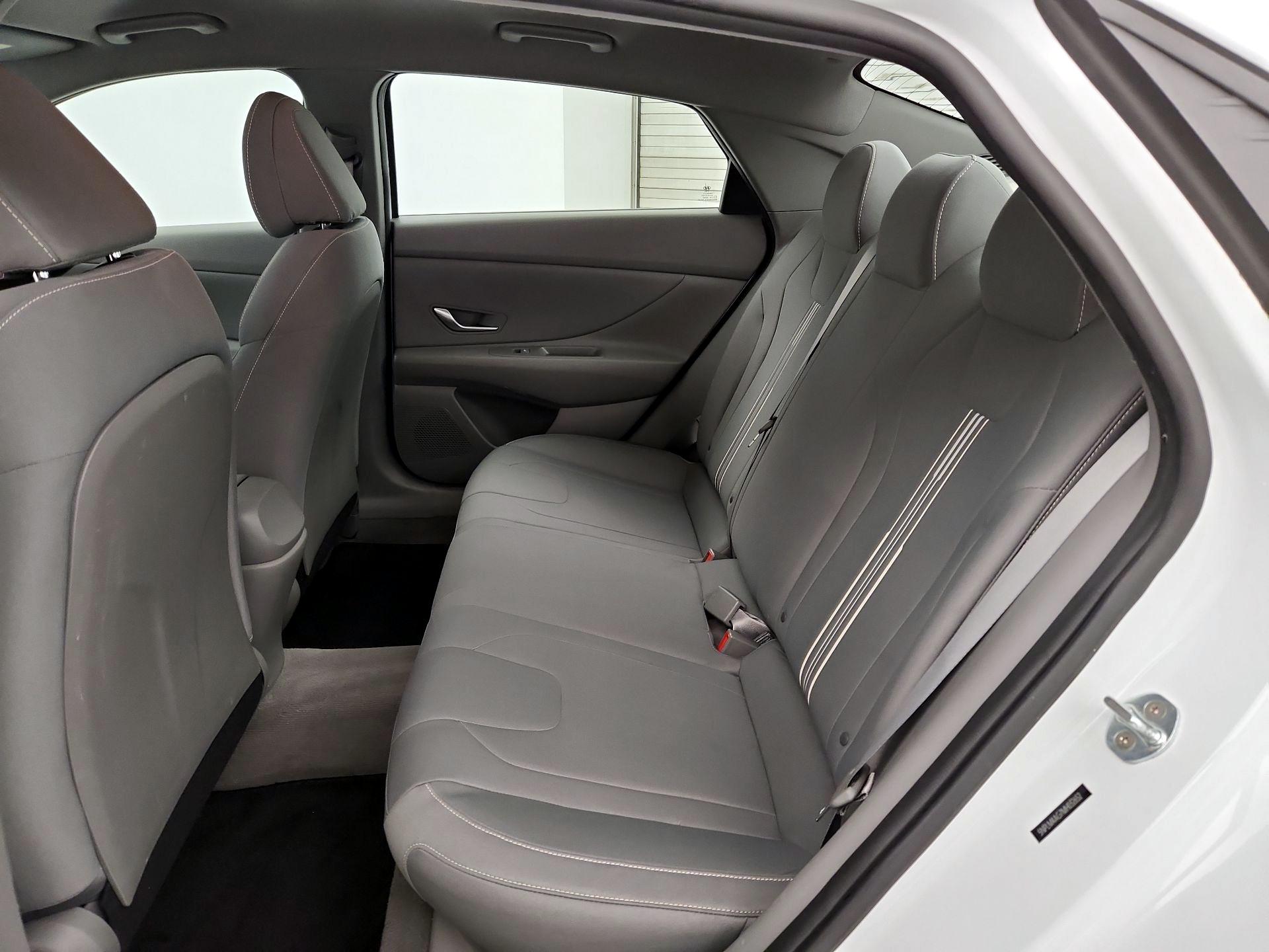 Thumbnail: 2021 Hyundai Elantra - 19