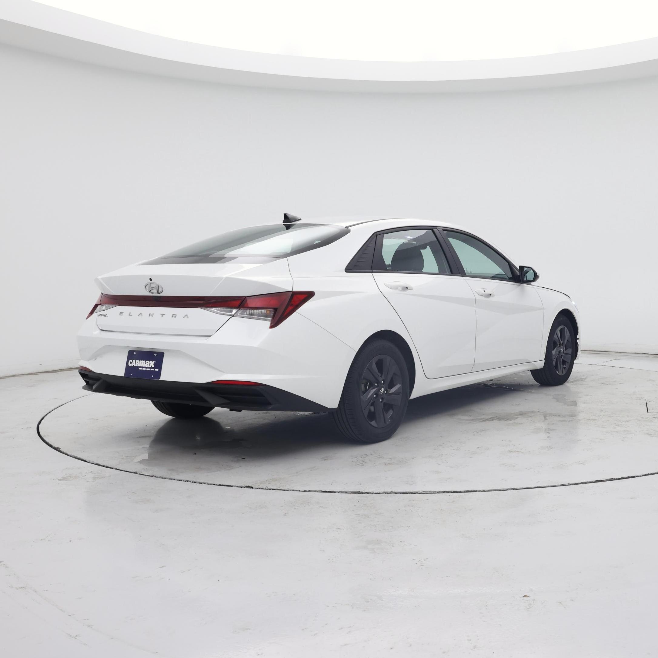 Thumbnail: 2021 Hyundai Elantra - 8