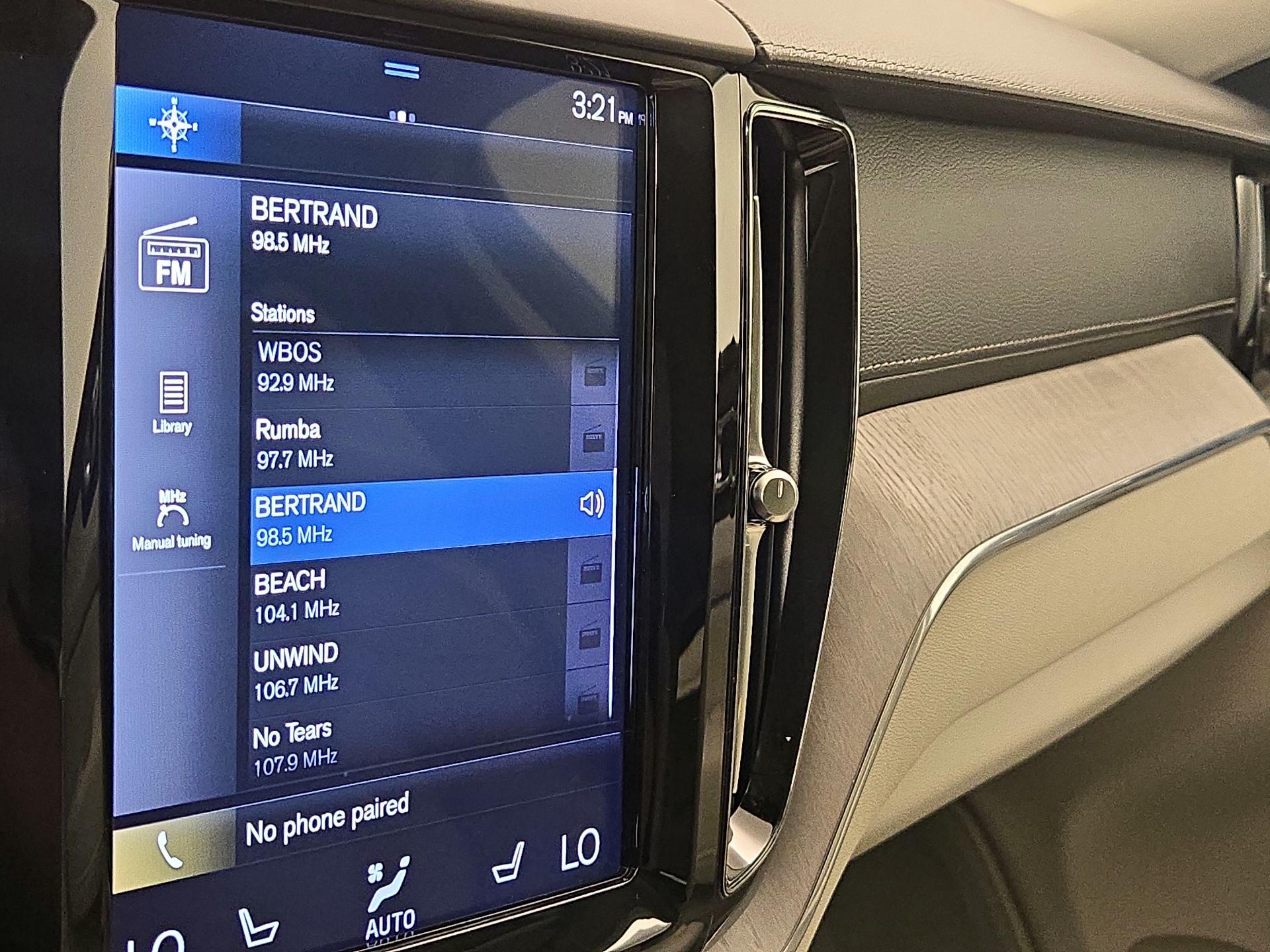 Thumbnail: 2020 Volvo XC60 - 16