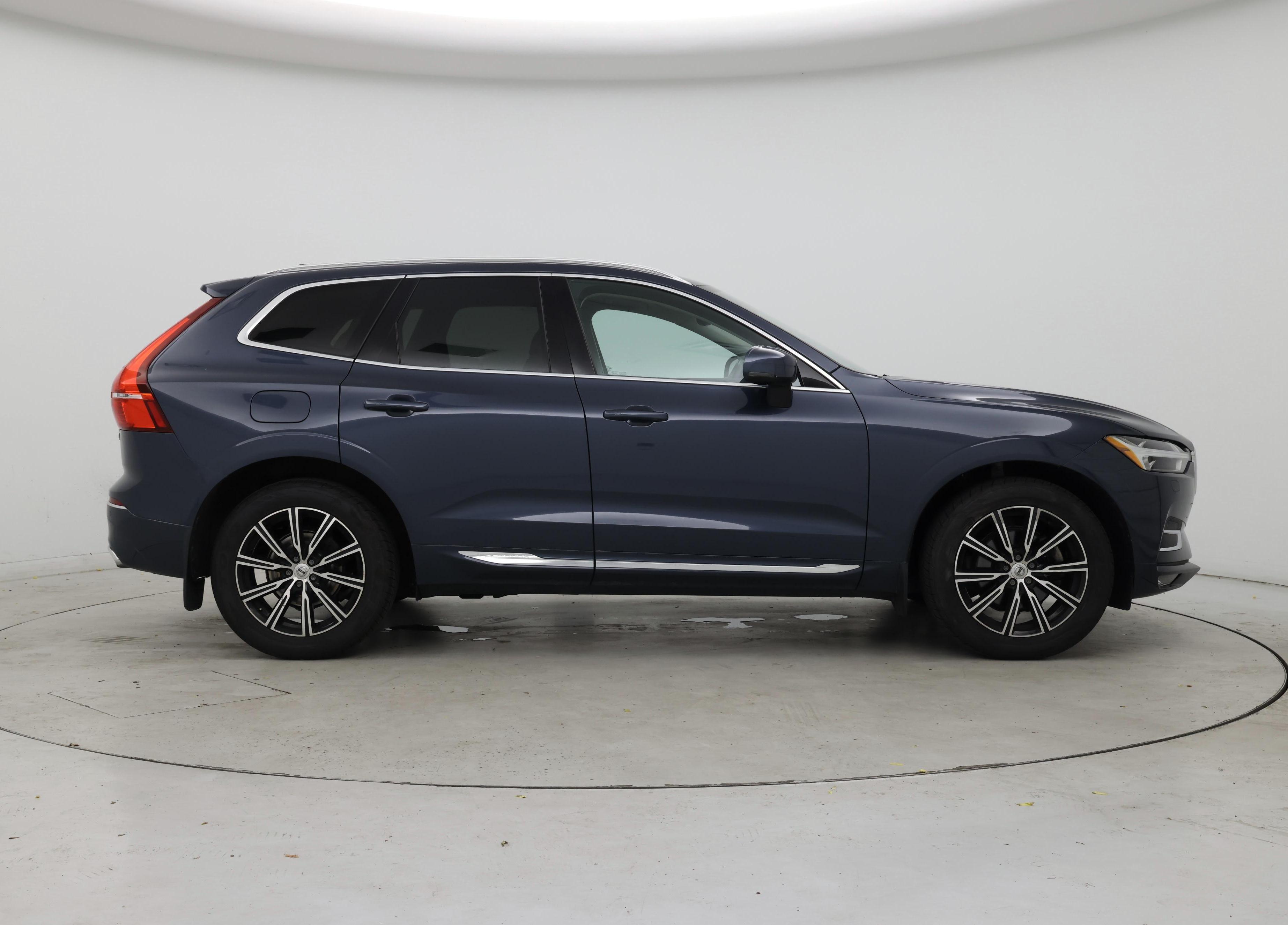 Thumbnail: 2020 Volvo XC60 - 7