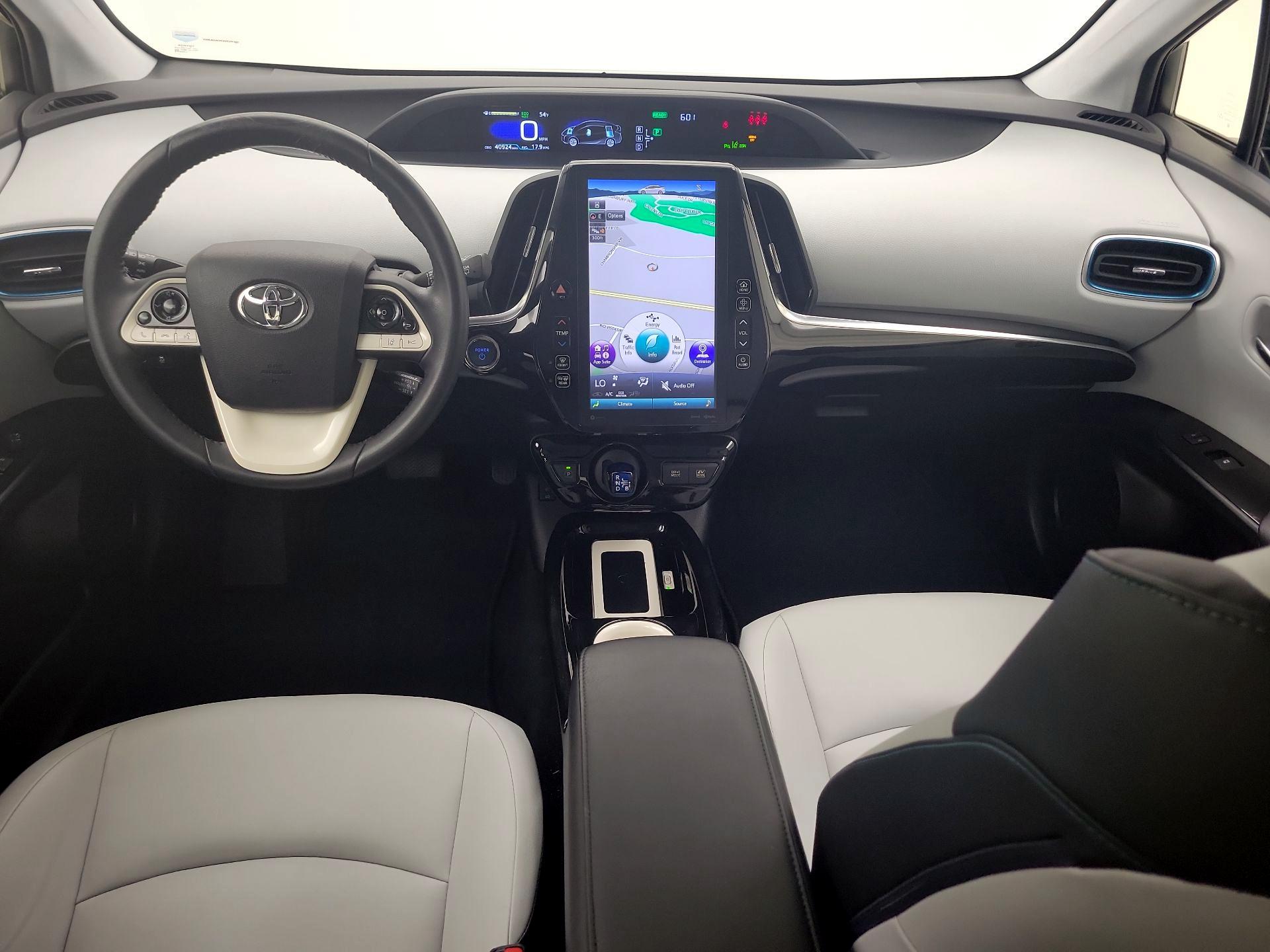 Thumbnail: 2018 Toyota Prius - 9