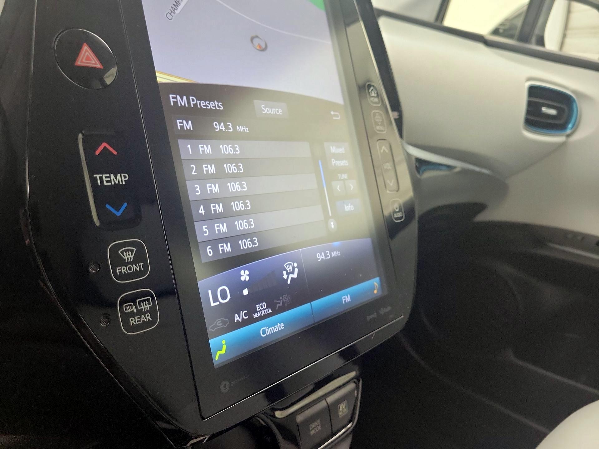 Thumbnail: 2018 Toyota Prius - 16