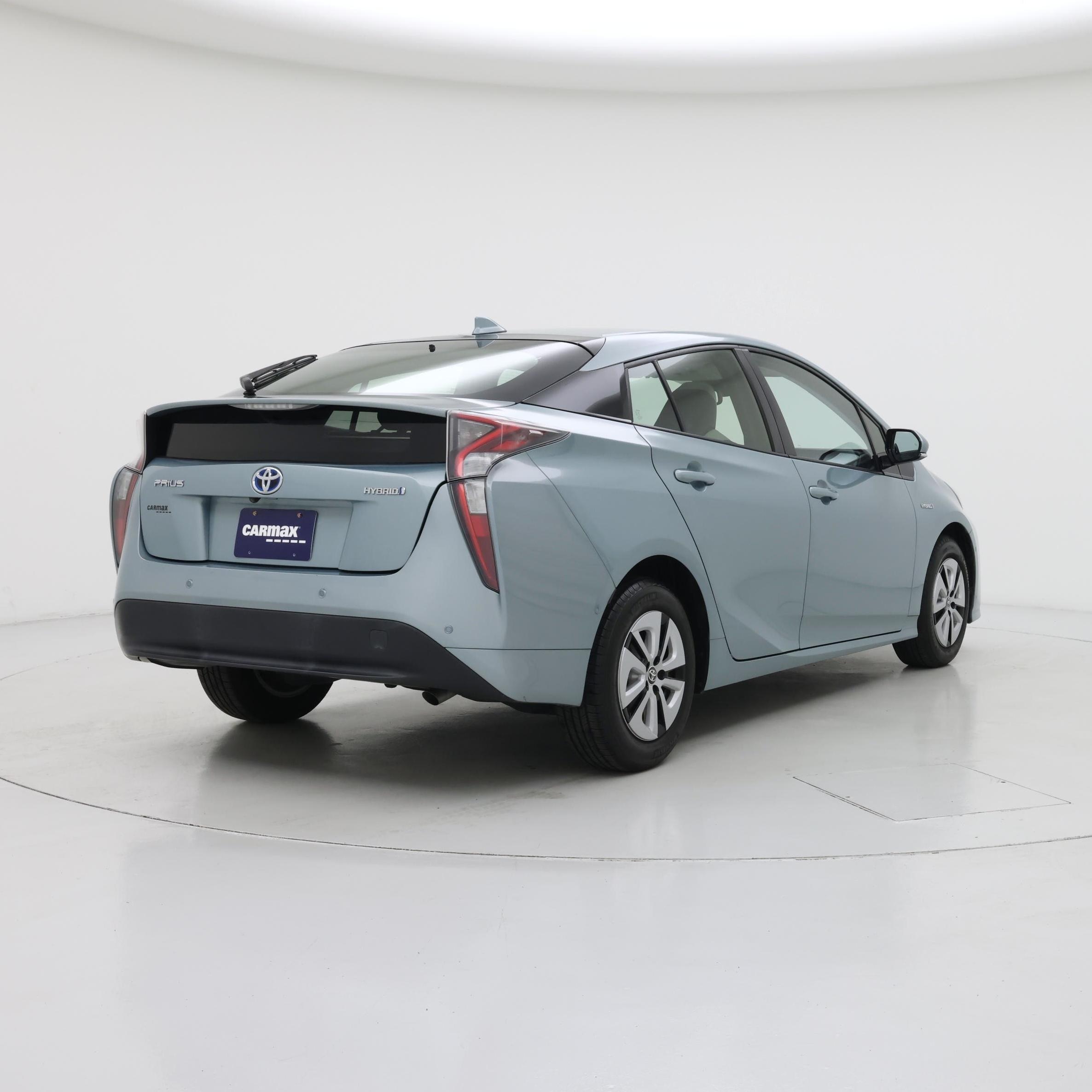 Thumbnail: 2018 Toyota Prius - 8
