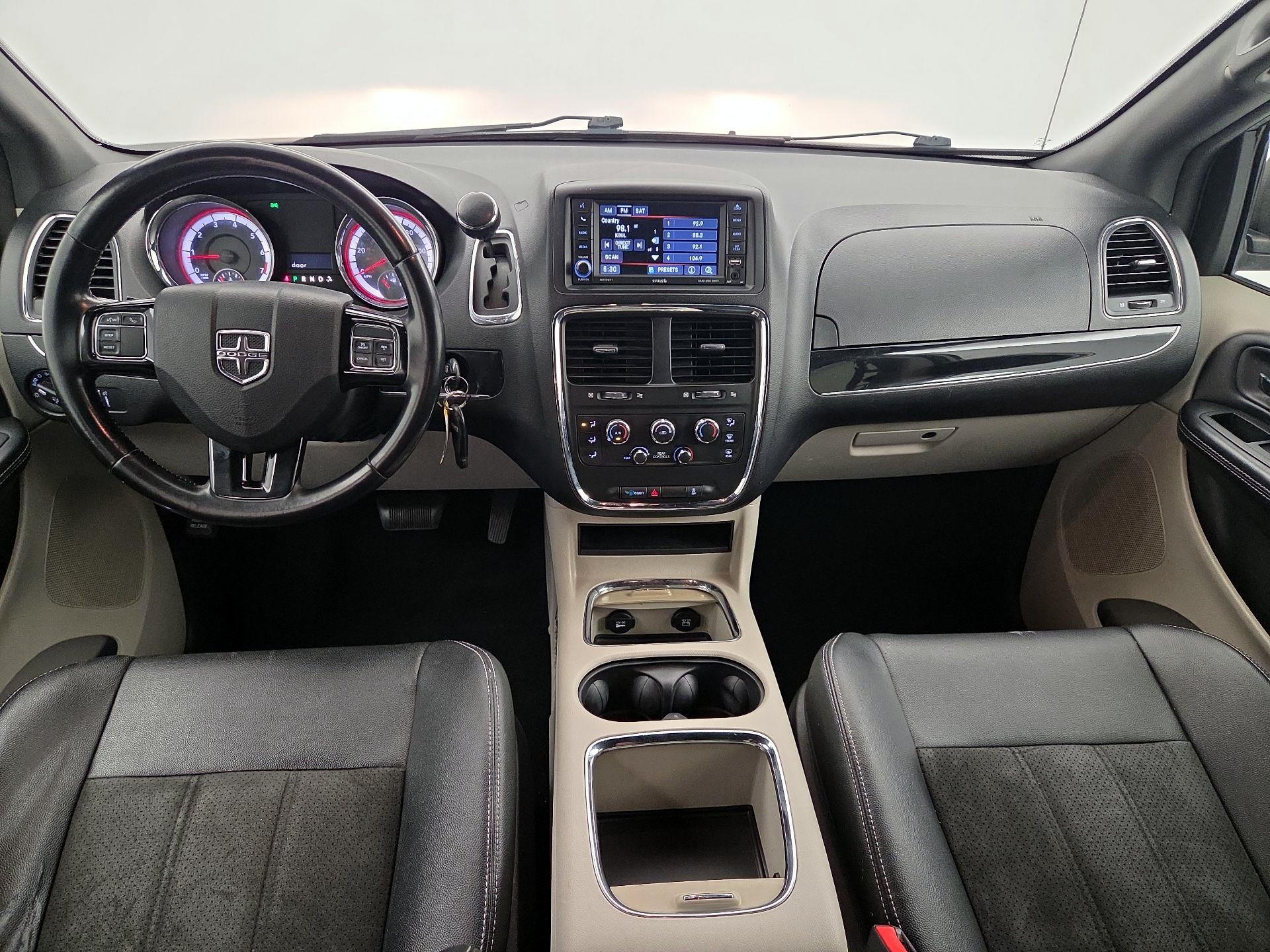 Thumbnail: 2019 Dodge Grand Caravan - 9