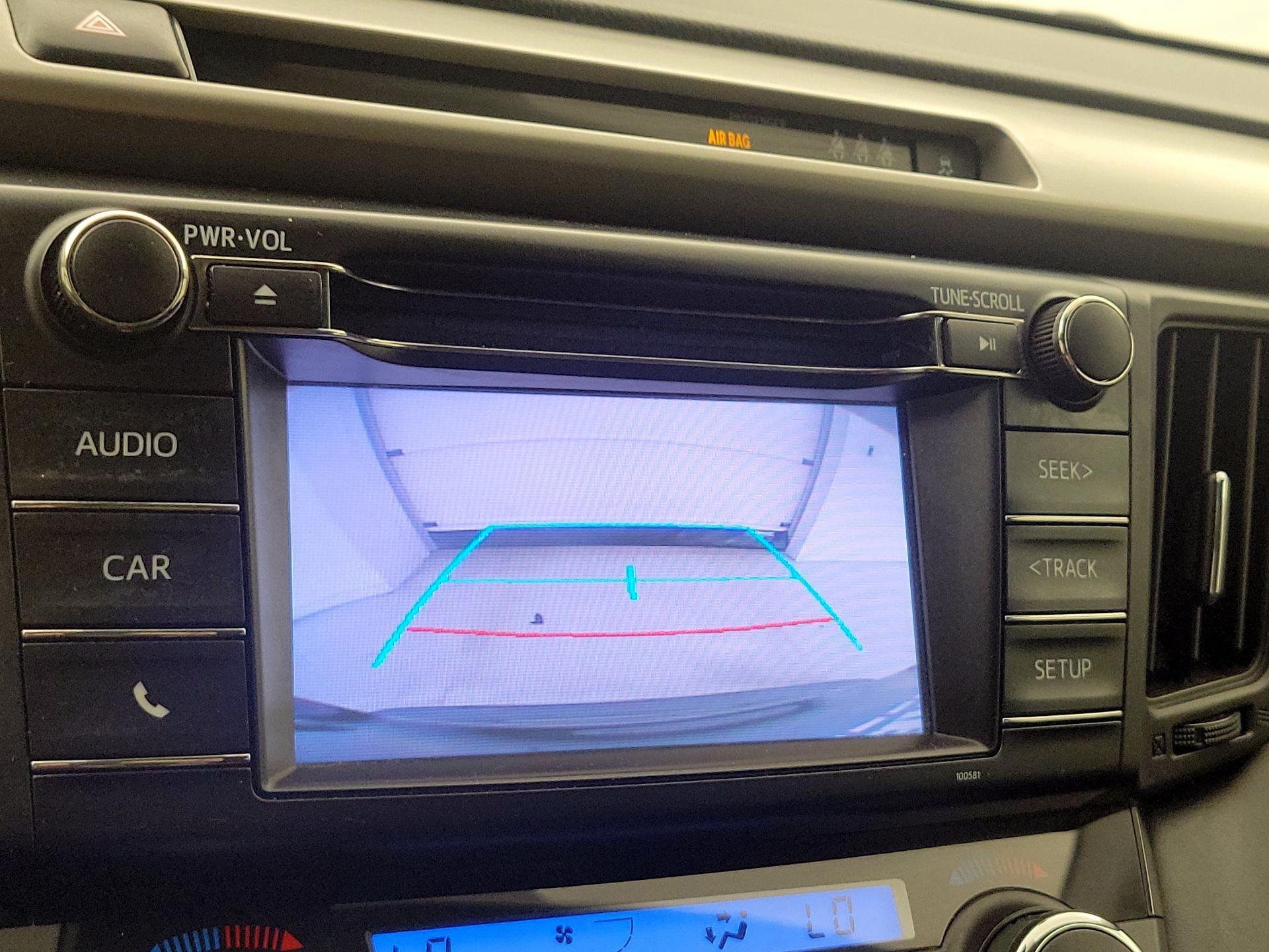 Thumbnail: 2018 Toyota RAV4 - 14