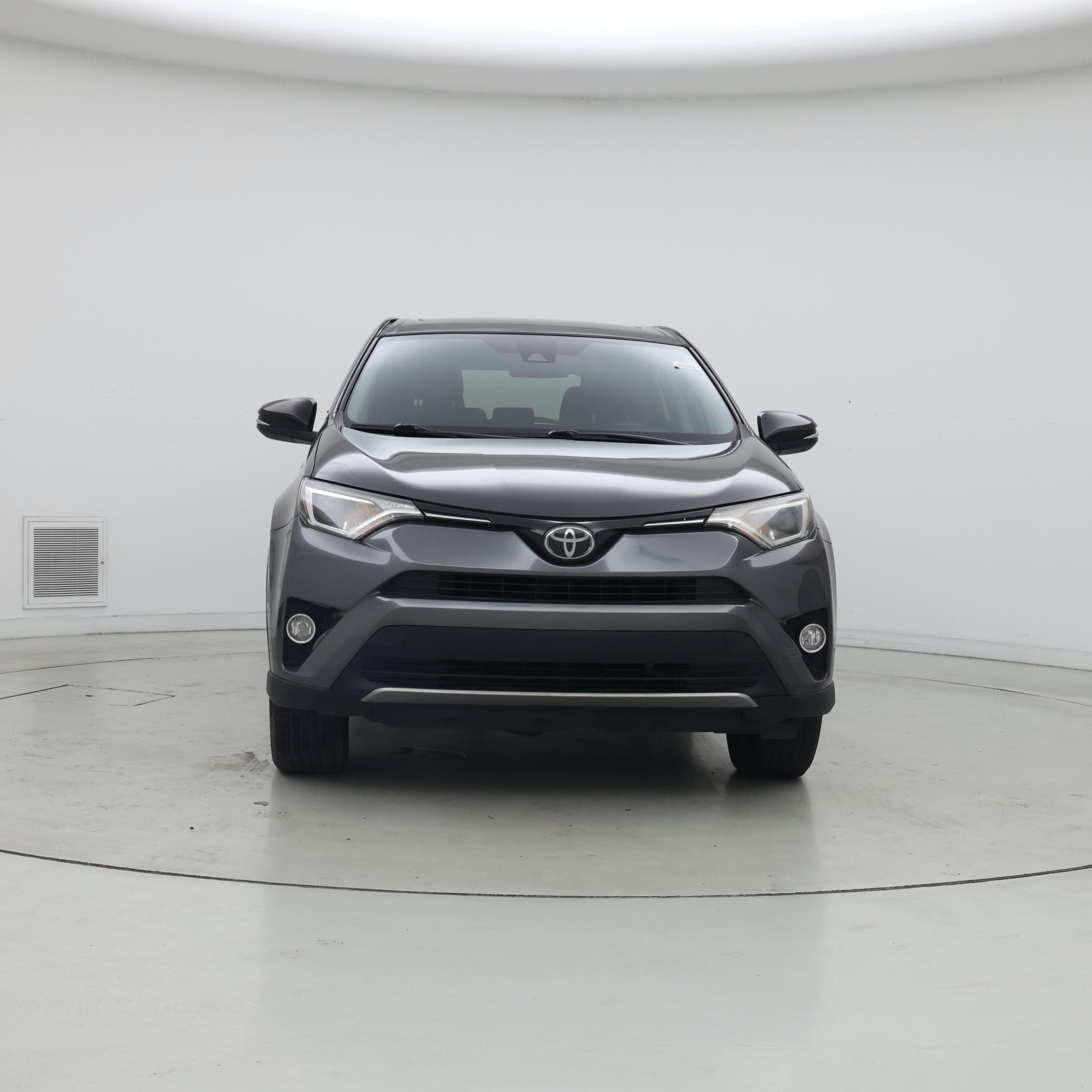 Thumbnail: 2018 Toyota RAV4 - 5