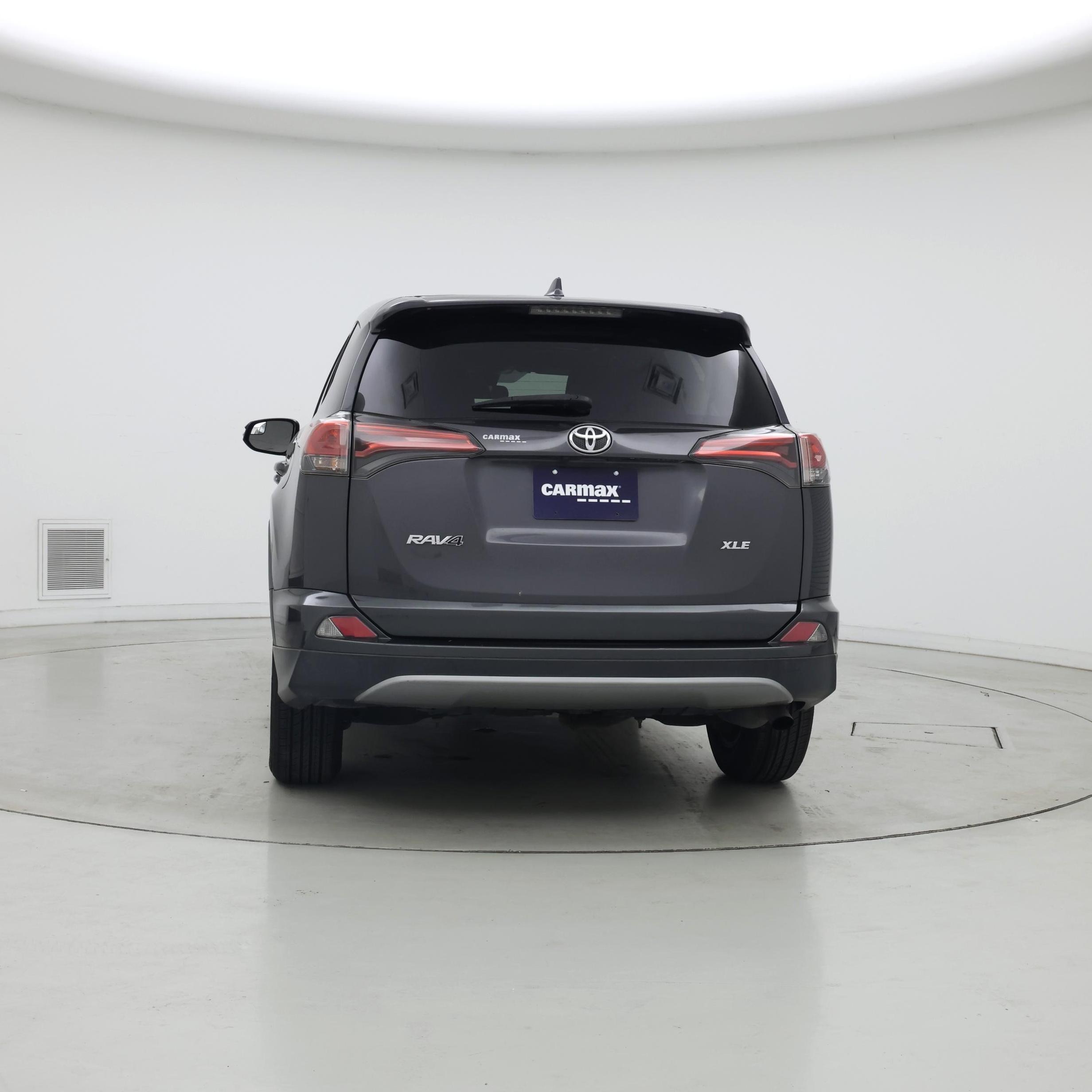 Thumbnail: 2018 Toyota RAV4 - 6
