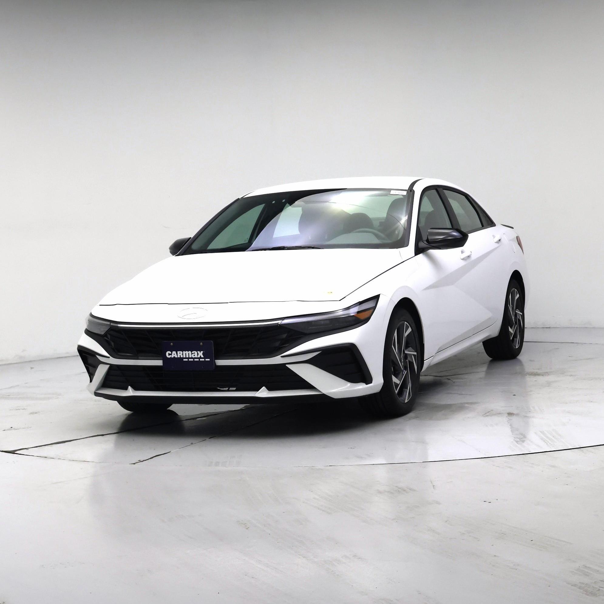 Thumbnail: 2025 Hyundai Elantra - 4