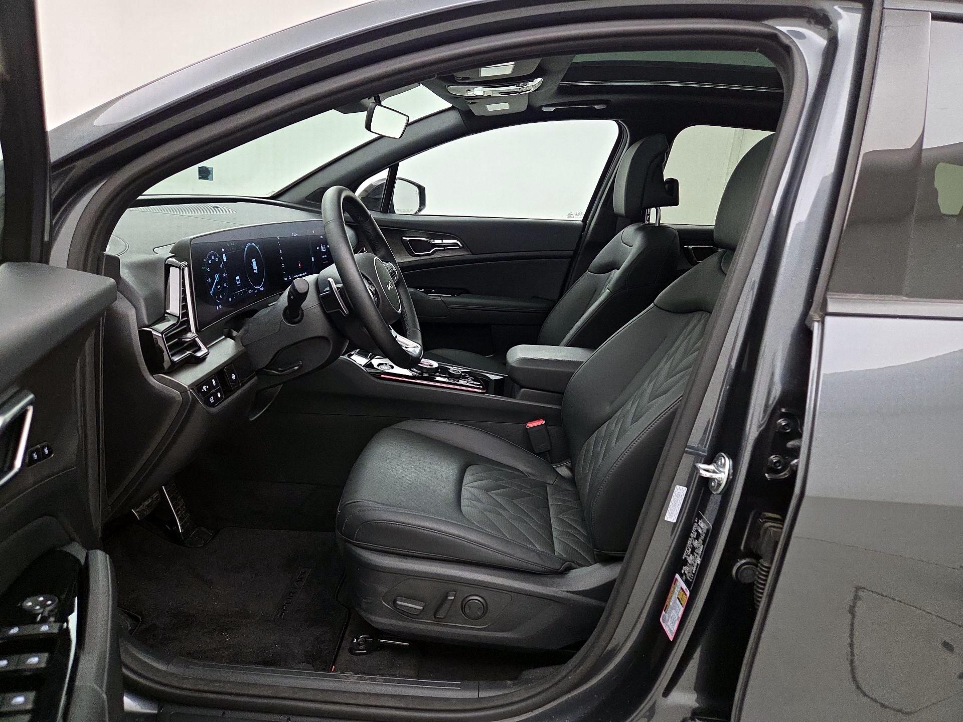 Thumbnail: 2025 Kia Sportage - 11