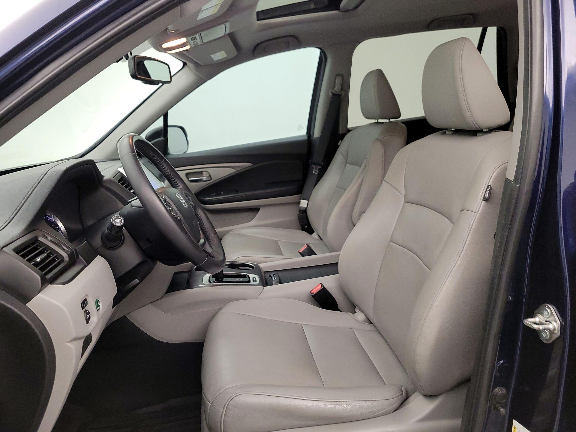 Thumbnail: 2018 Honda Pilot - 11