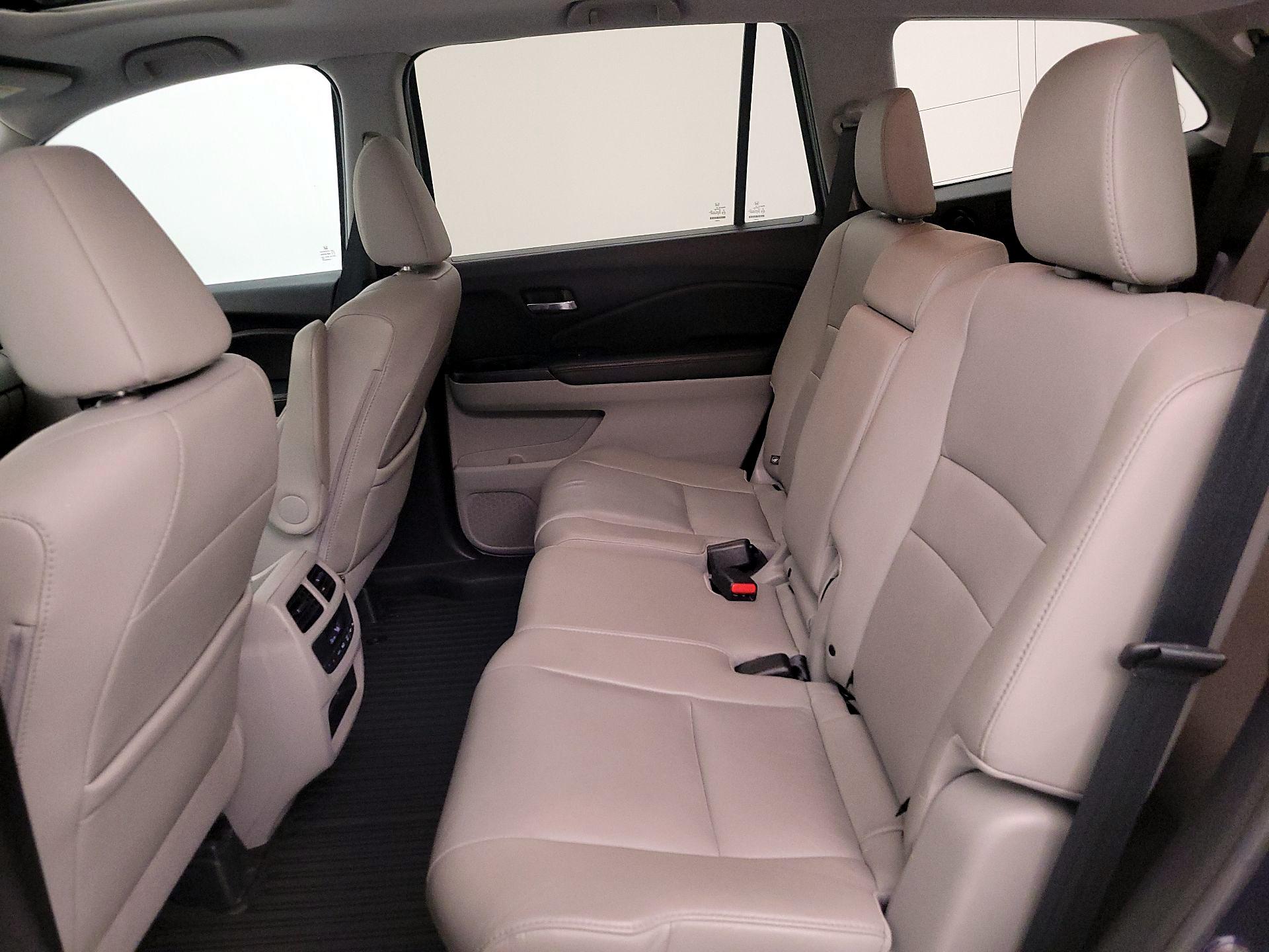 Thumbnail: 2018 Honda Pilot - 20