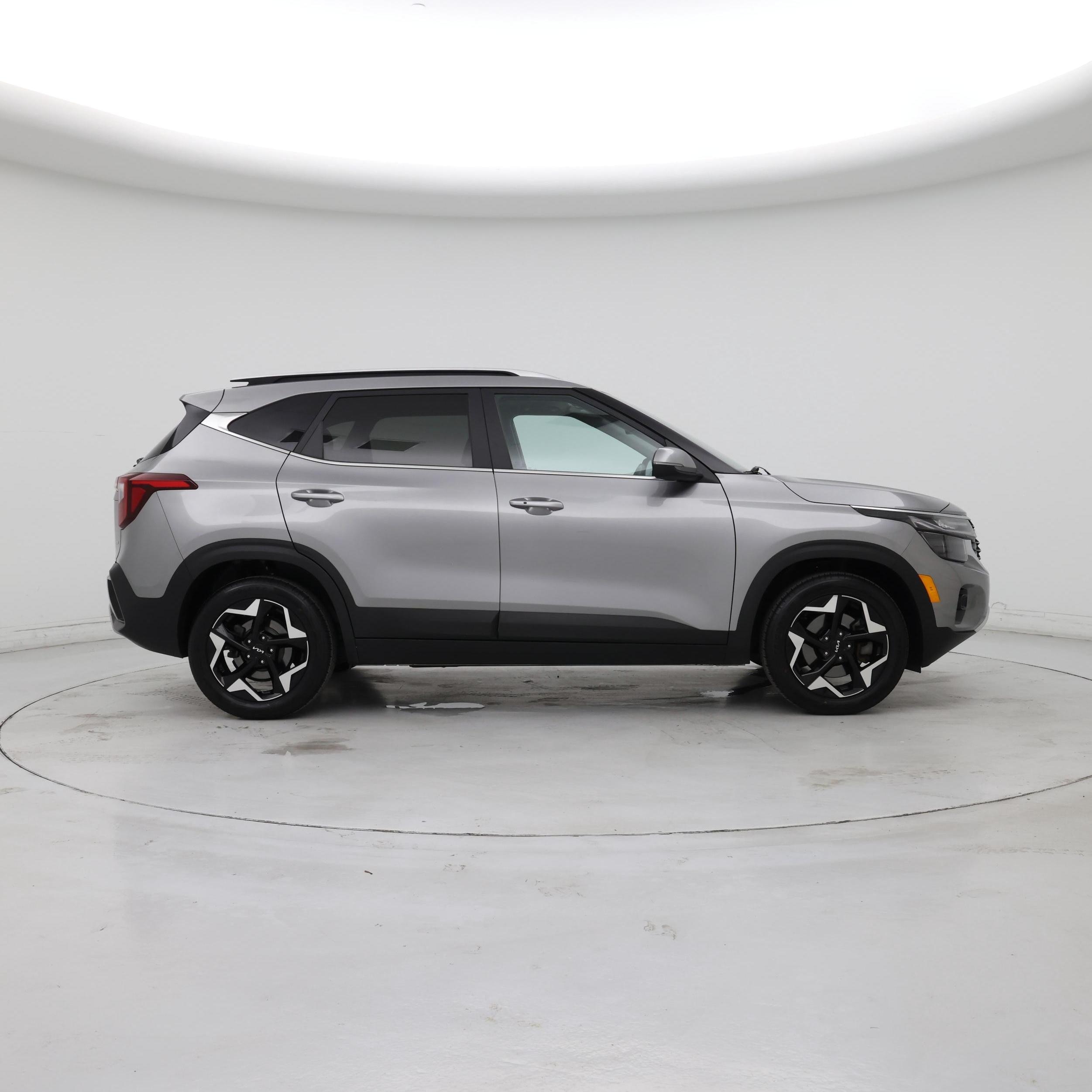 Thumbnail: 2024 Kia Seltos - 7