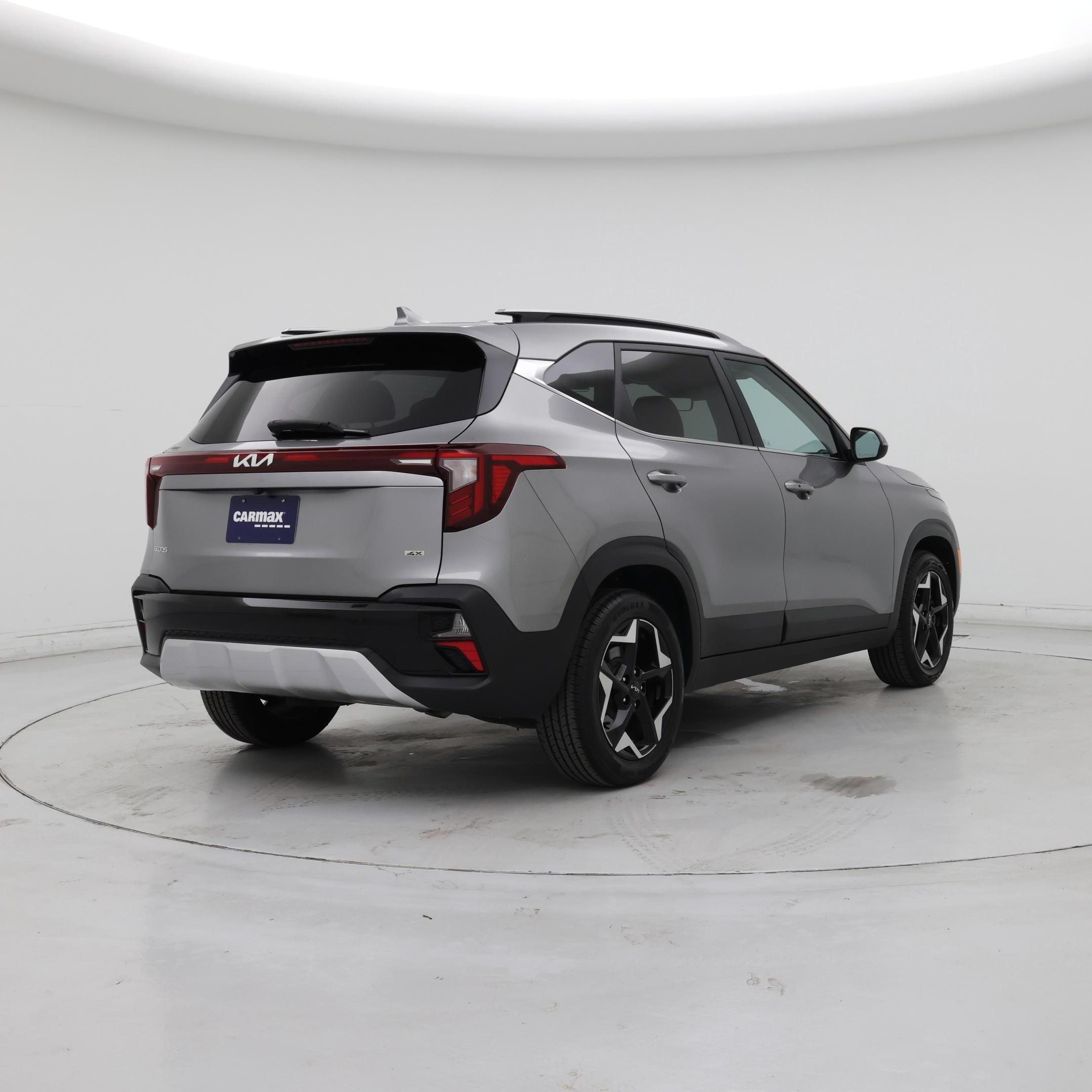 Thumbnail: 2024 Kia Seltos - 8