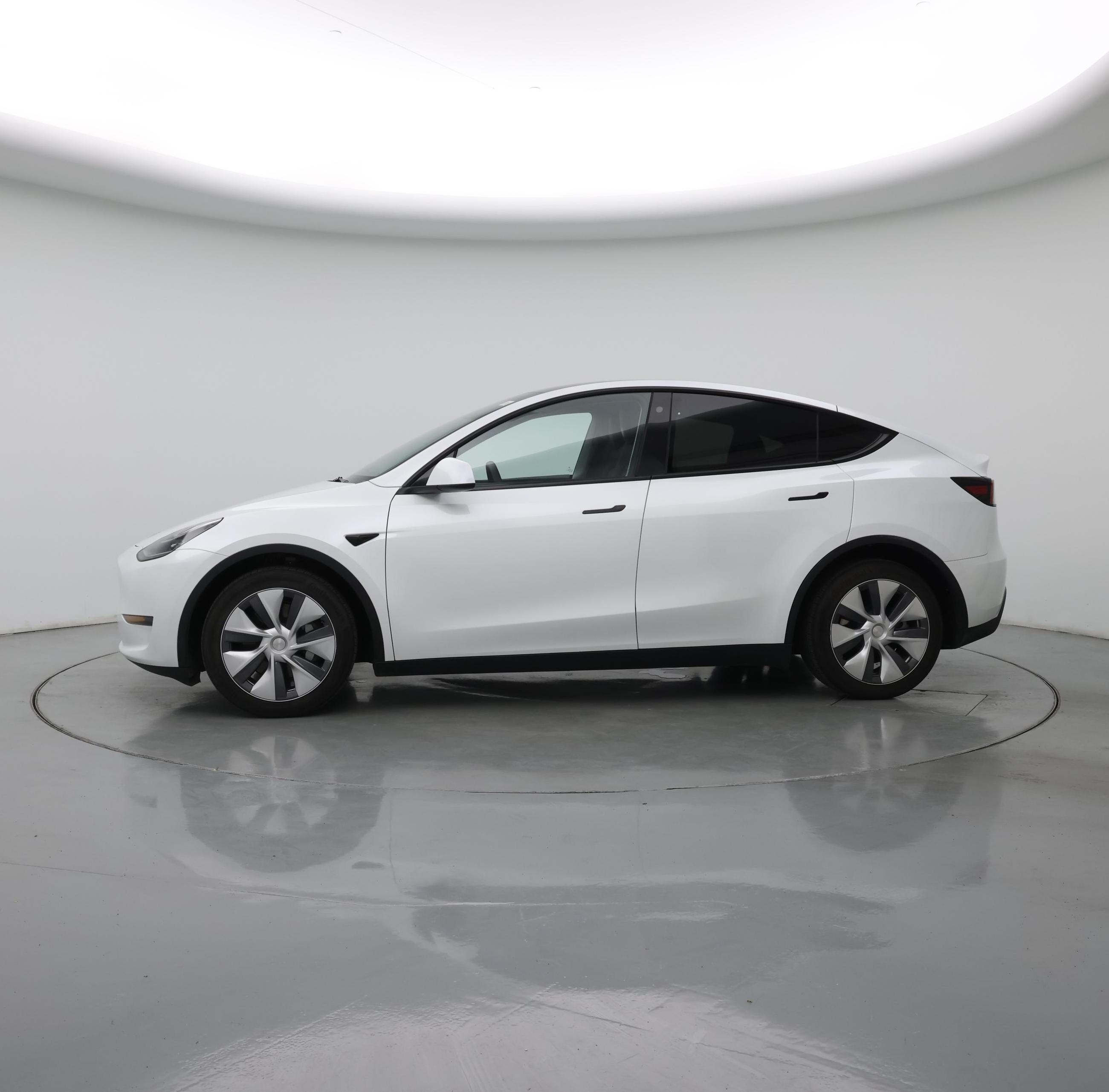 Thumbnail: 2023 Tesla Model Y - 3