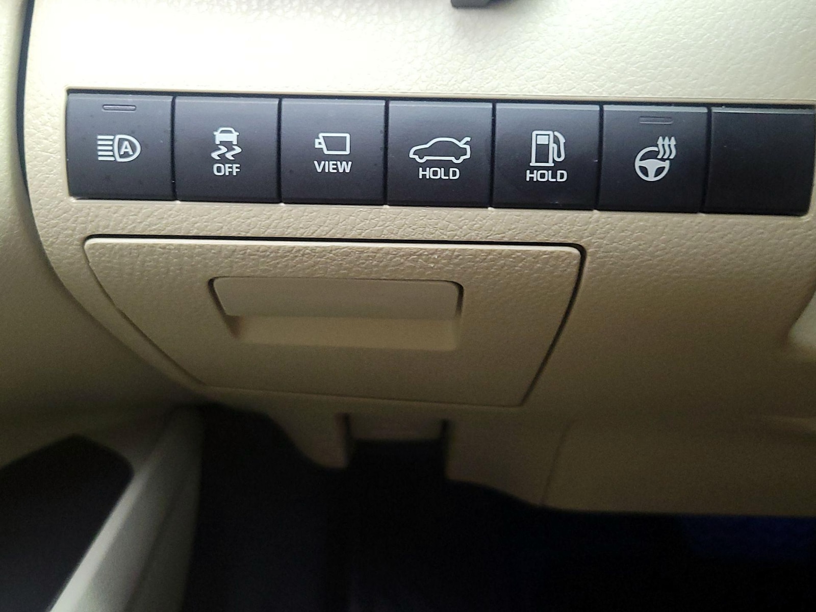 2024 Toyota Camry XLE - Photo 14