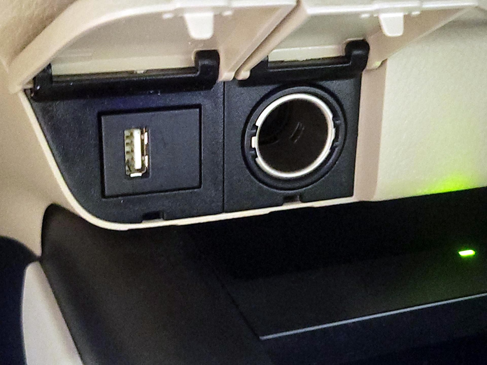 2024 Toyota Camry XLE - Photo 19