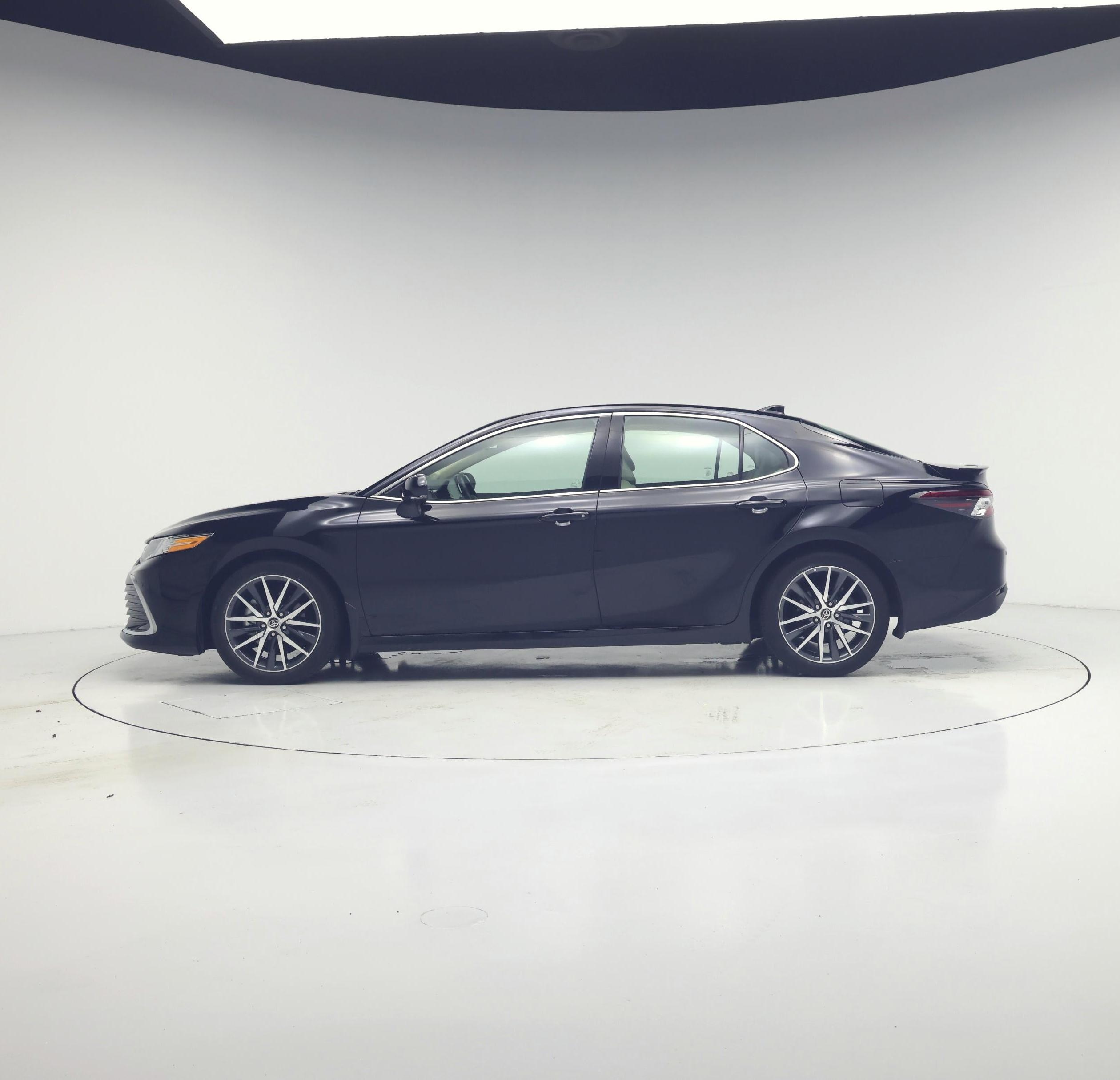 Thumbnail: 2024 Toyota Camry - 3