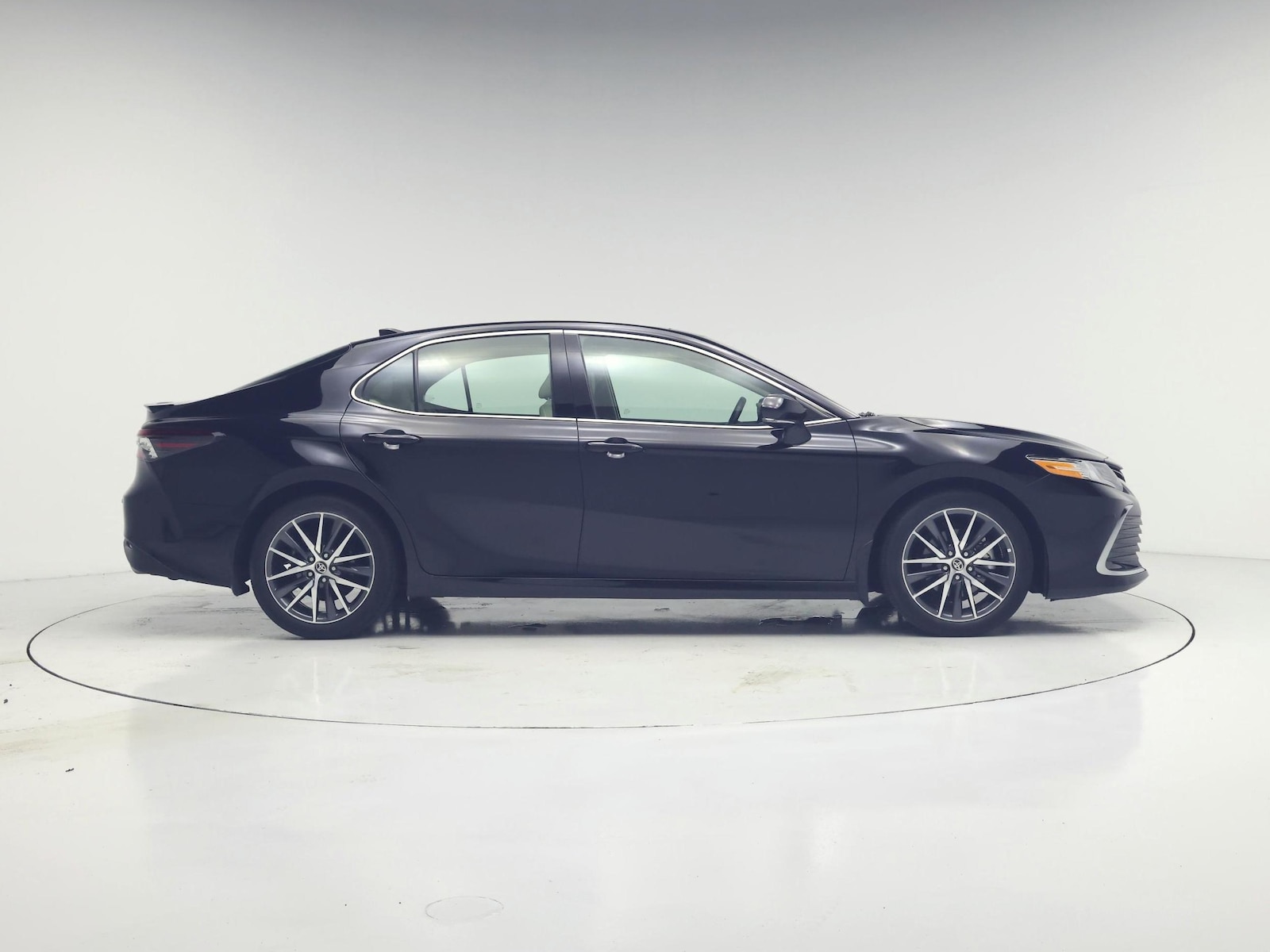 2024 Toyota Camry XLE - Photo 8