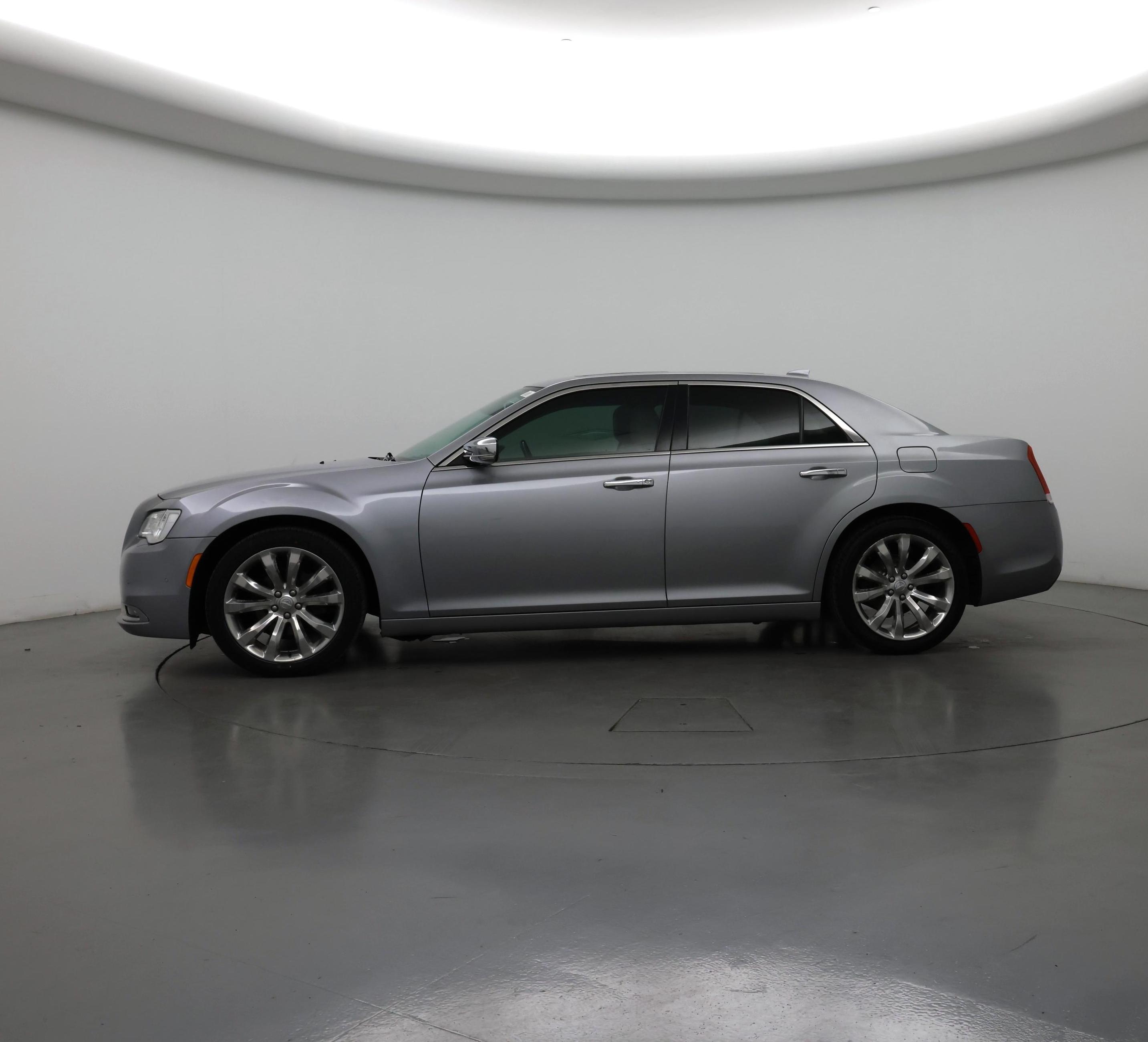Thumbnail: 2018 Chrysler 300 - 3