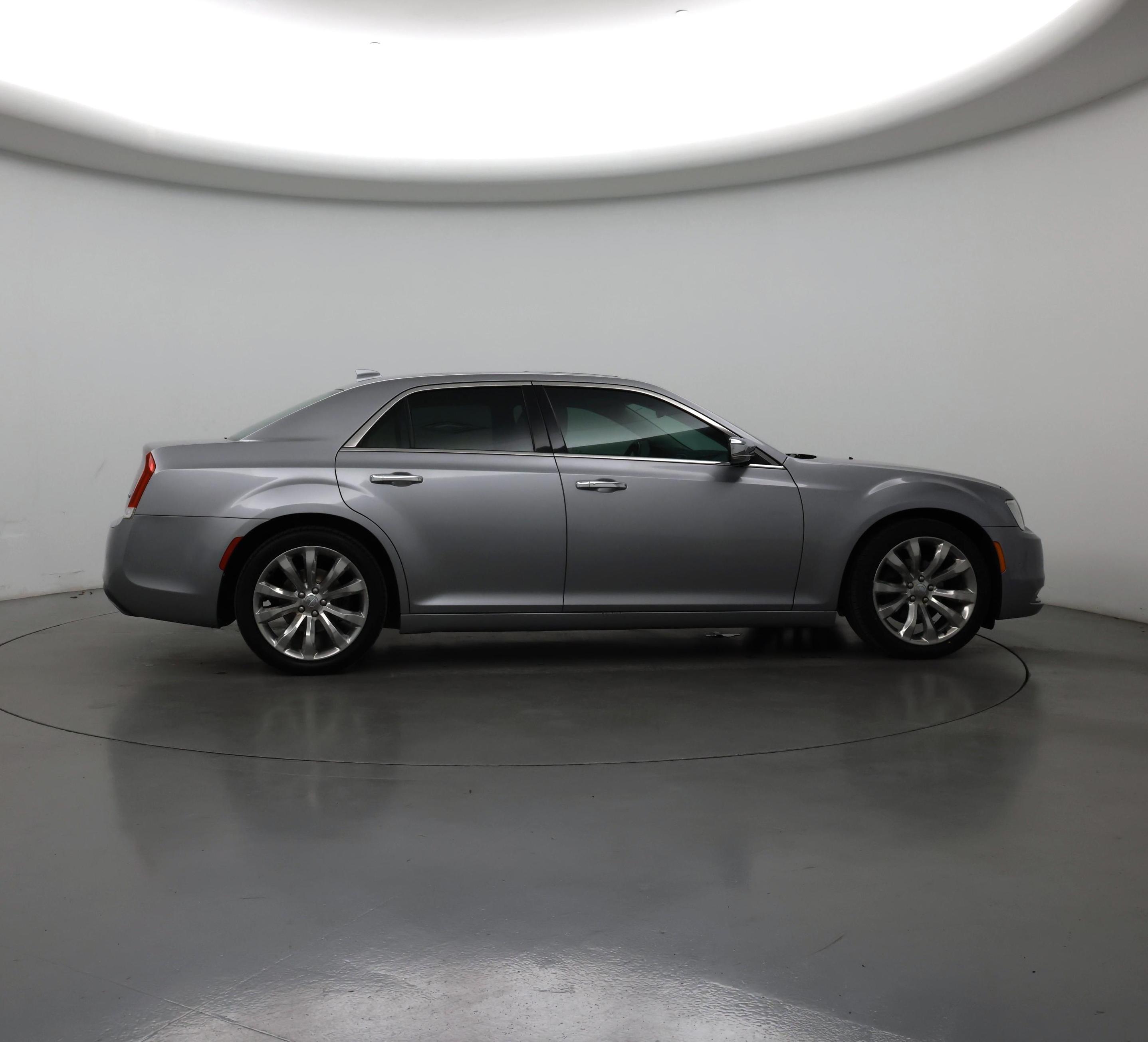 Thumbnail: 2018 Chrysler 300 - 7