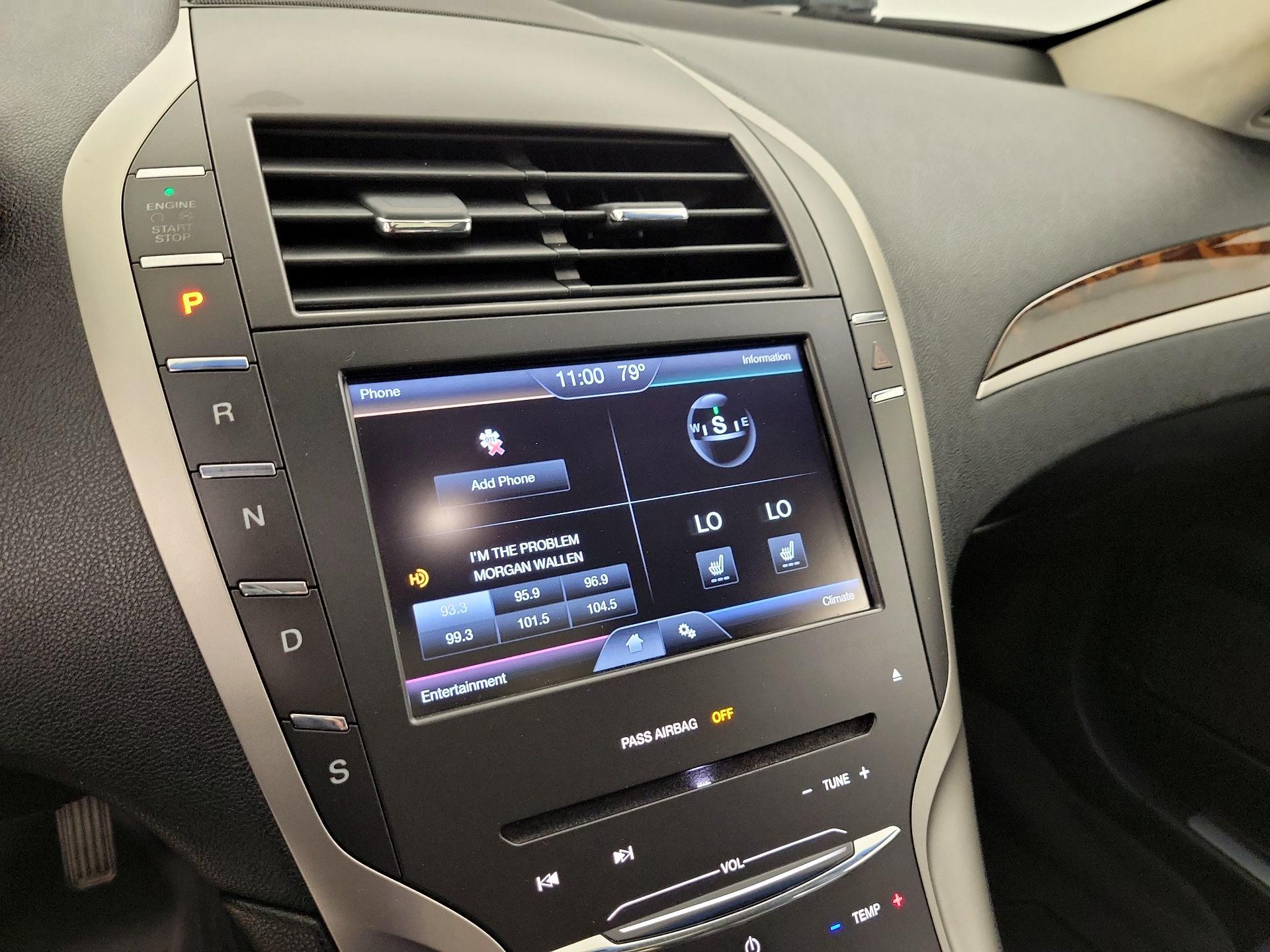 Thumbnail: 2016 Lincoln MKZ - 15