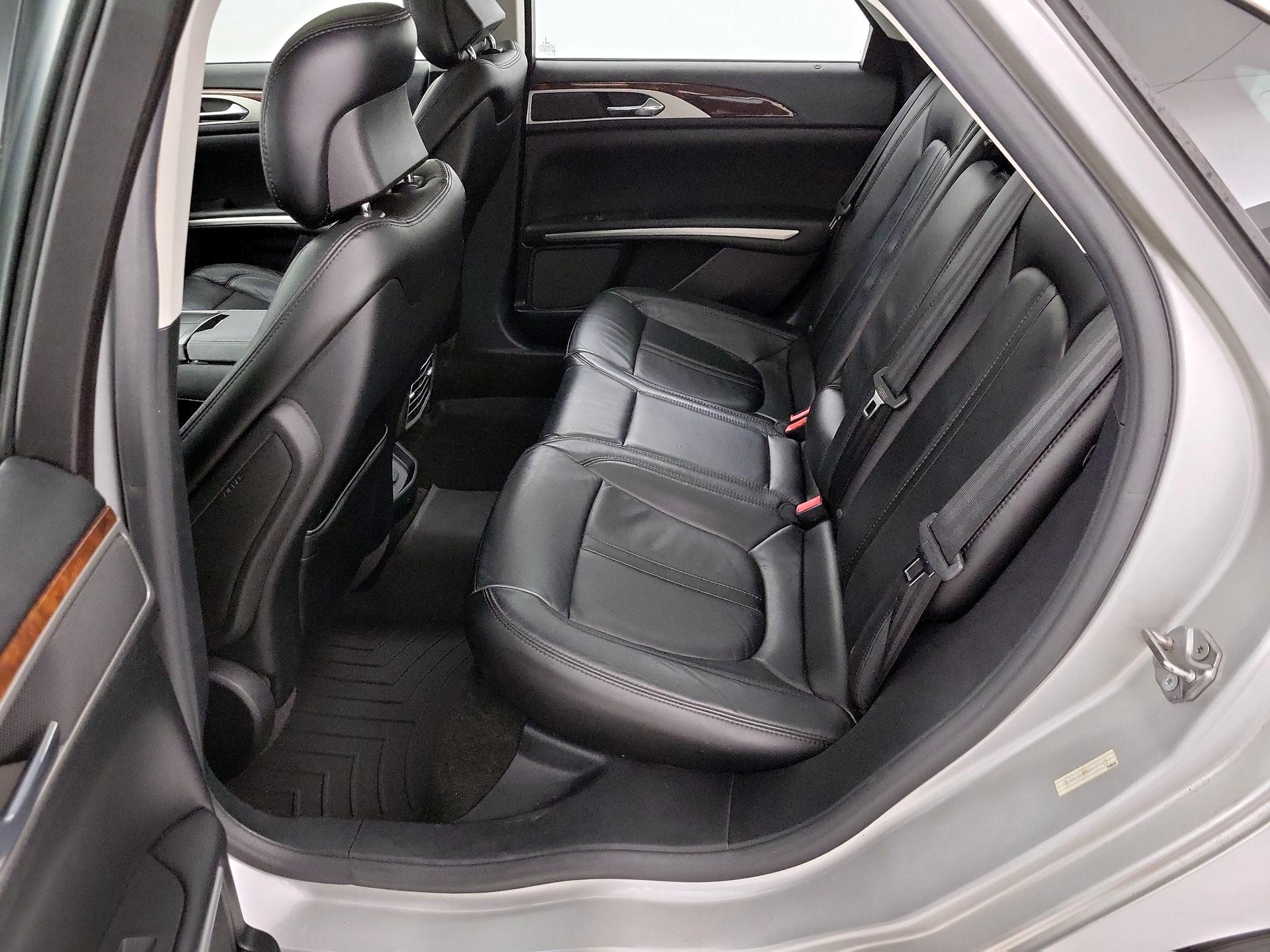 Thumbnail: 2016 Lincoln MKZ - 20