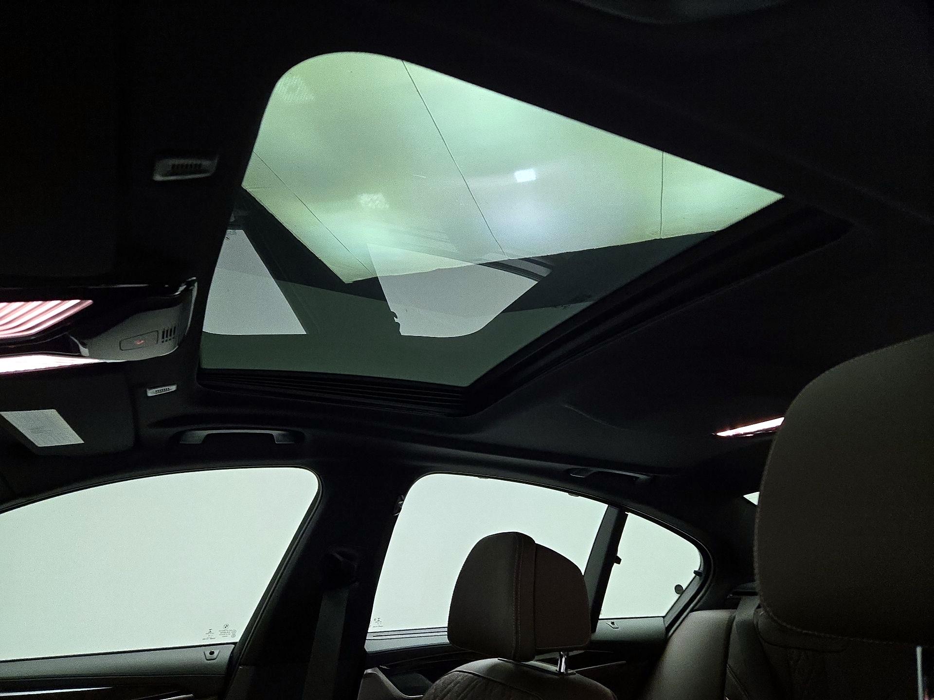 Thumbnail: 2019 BMW 5 Series - 20