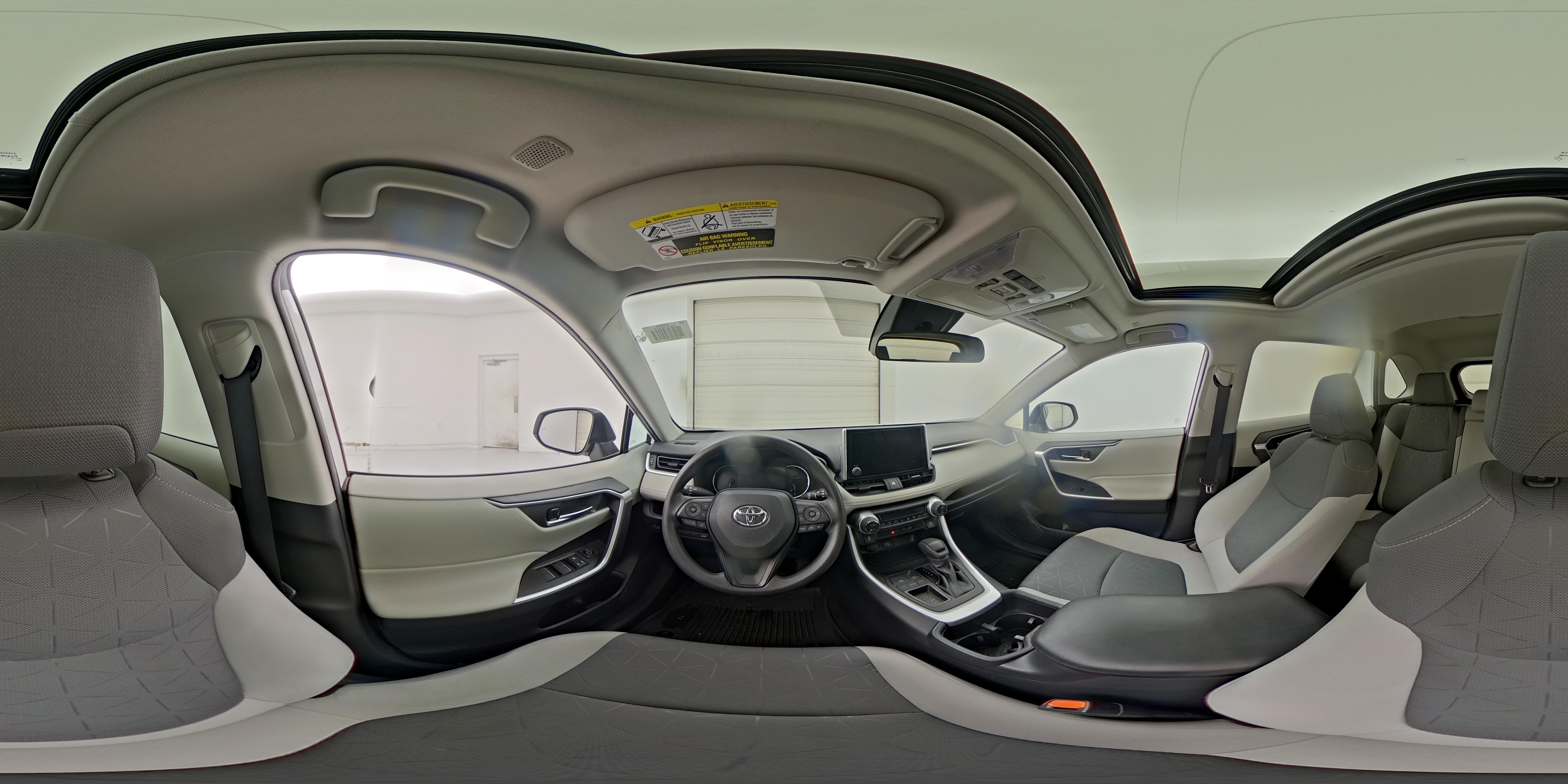 2023 Toyota RAV4 XLE - Photo 28