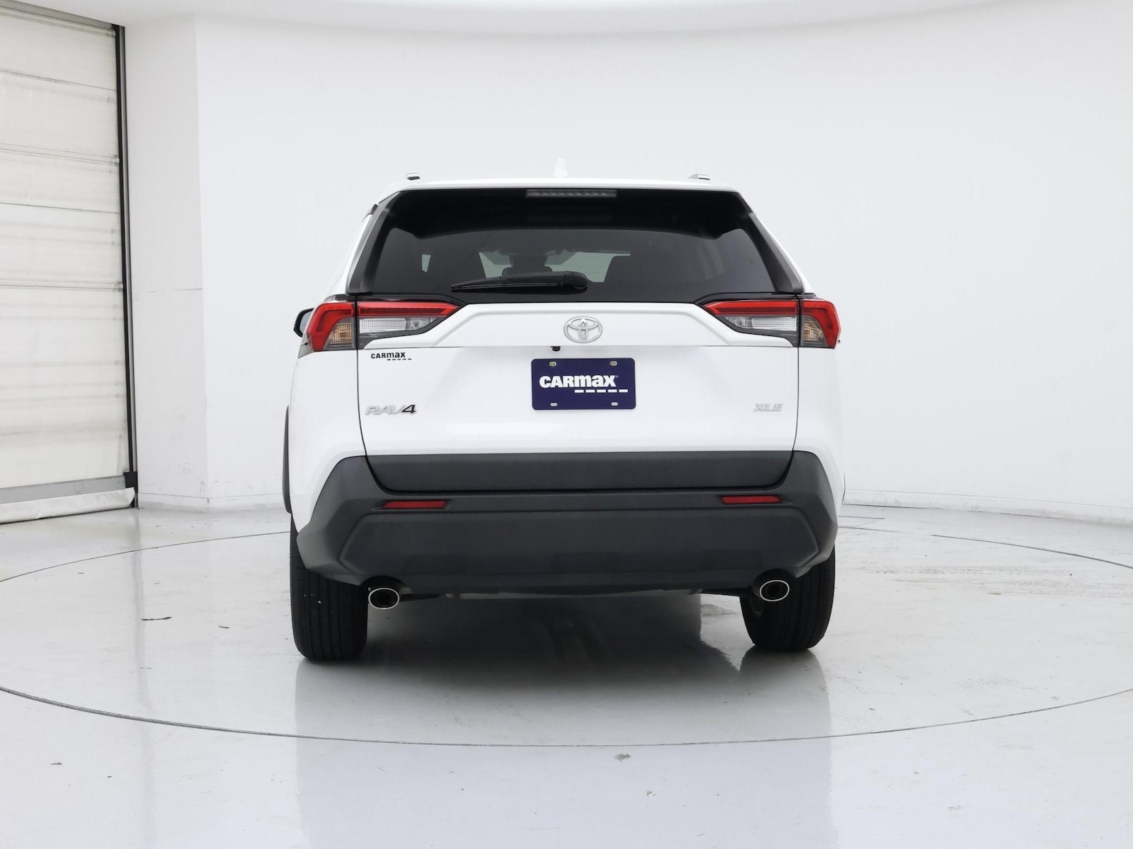 2023 Toyota RAV4 XLE - Photo 7