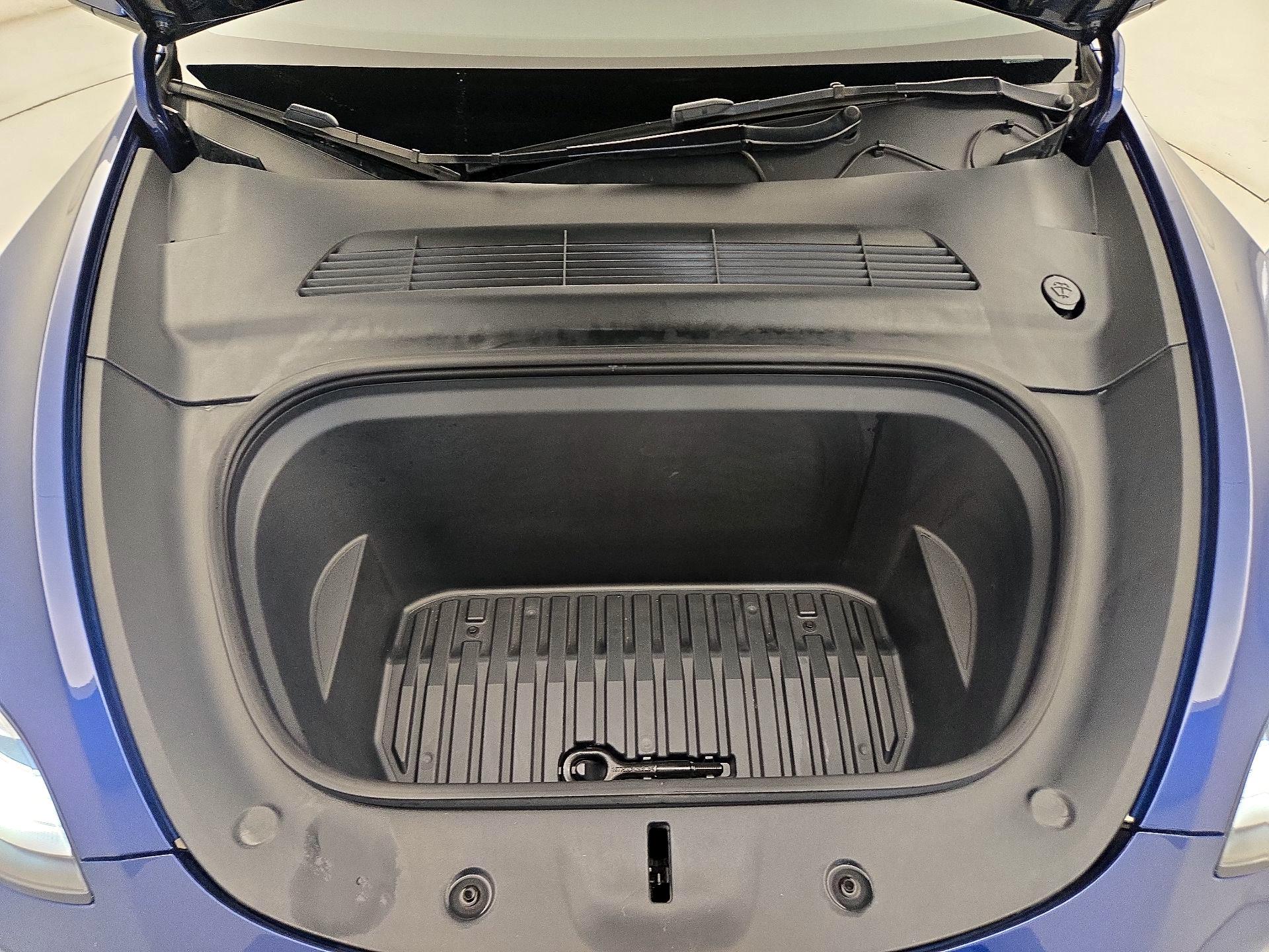Thumbnail: 2022 Tesla Model Y - 19