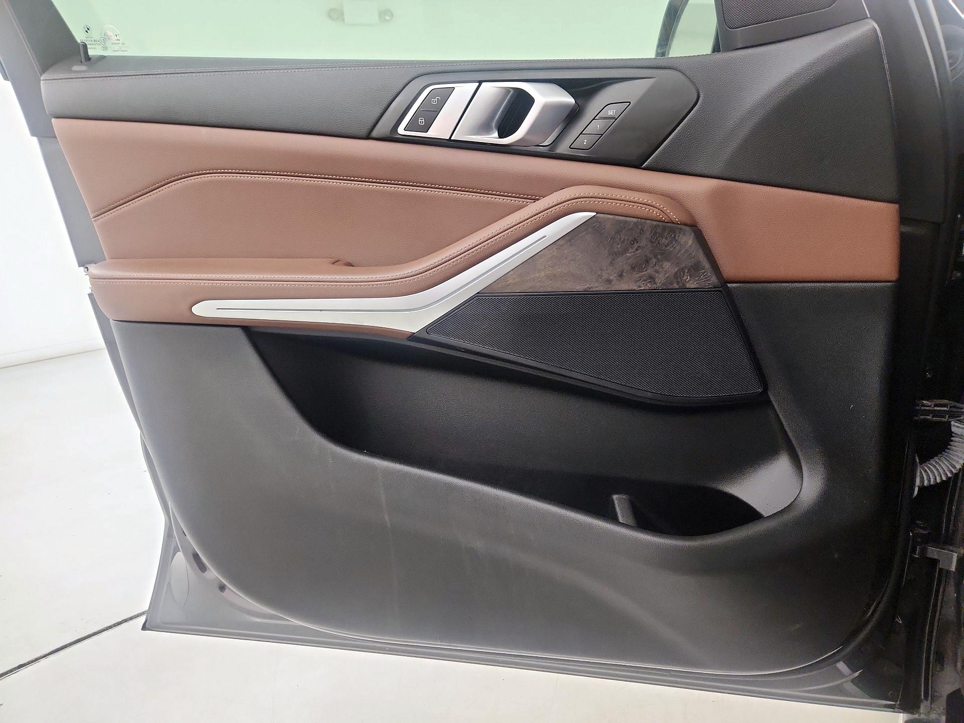 Thumbnail: 2021 BMW X5 - 12