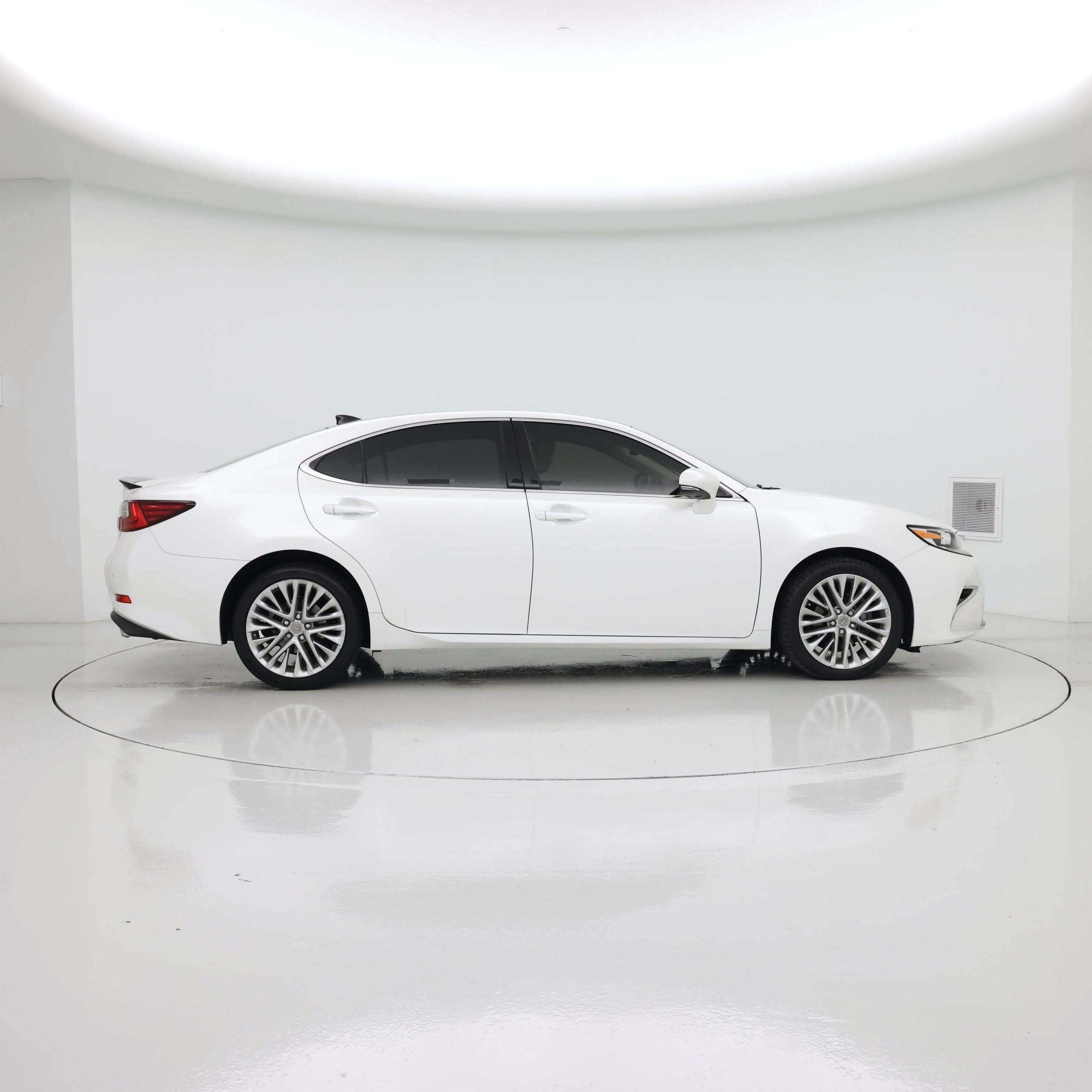 Thumbnail: 2016 Lexus ES - 7