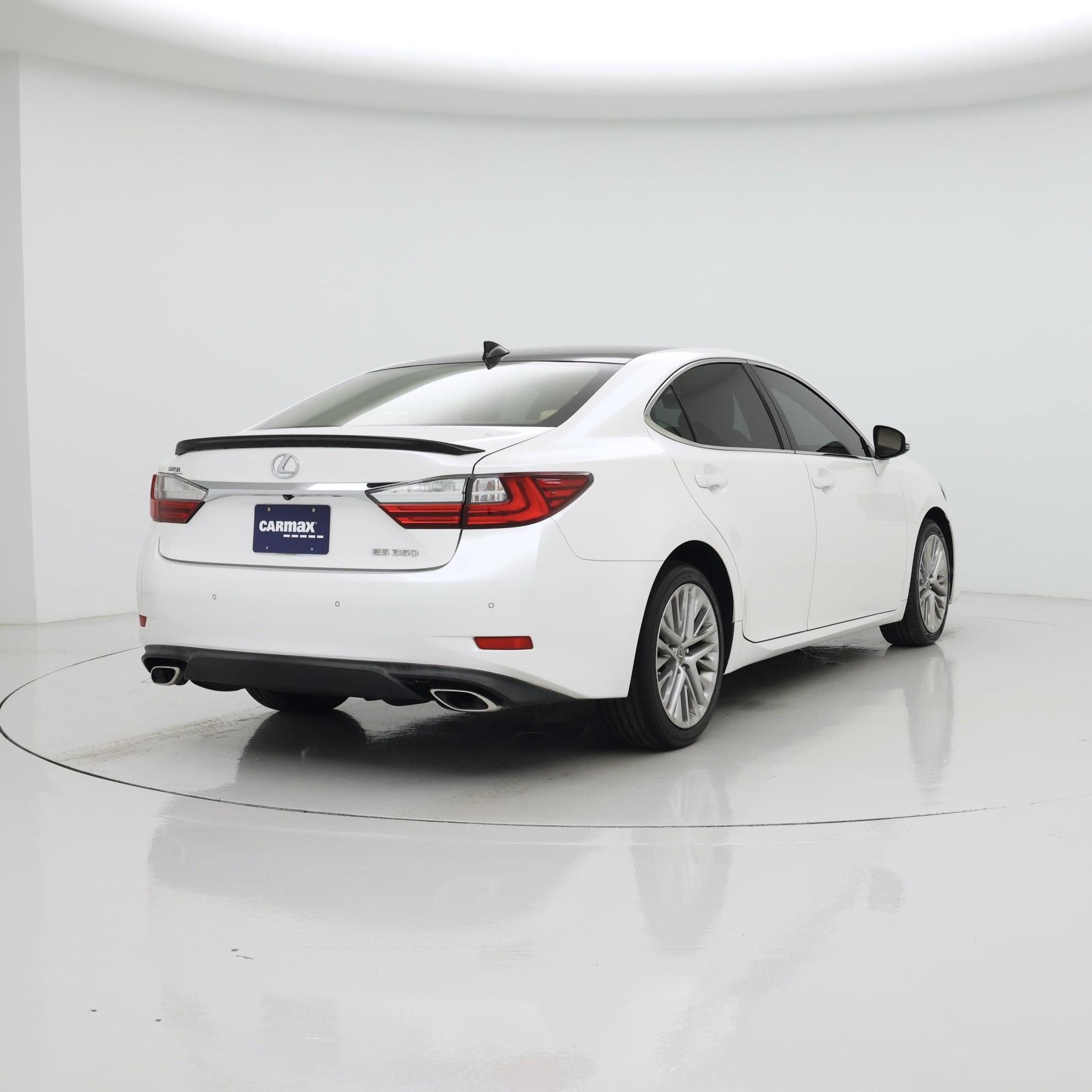 Thumbnail: 2016 Lexus ES - 8