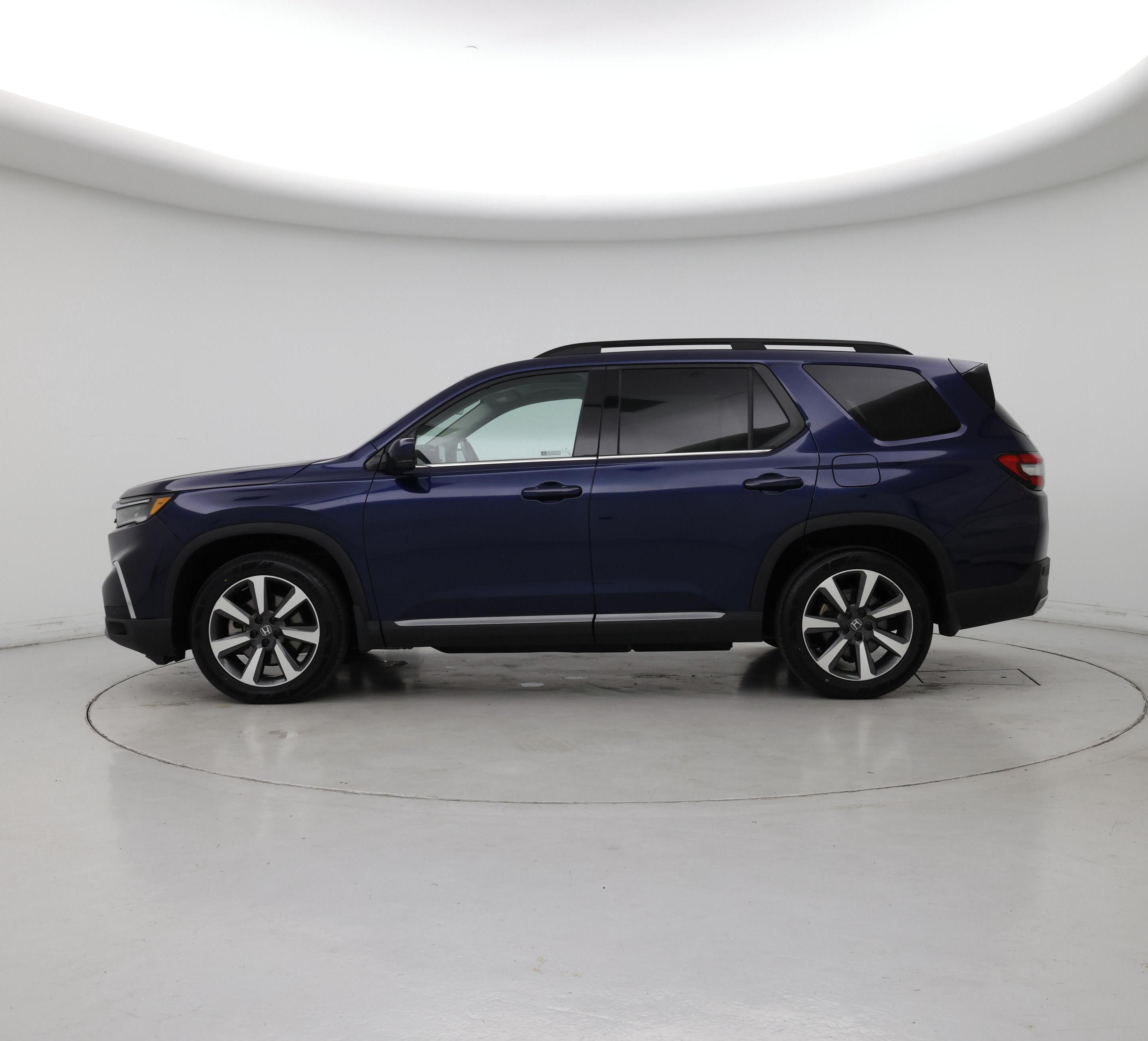 Thumbnail: 2023 Honda Pilot - 3