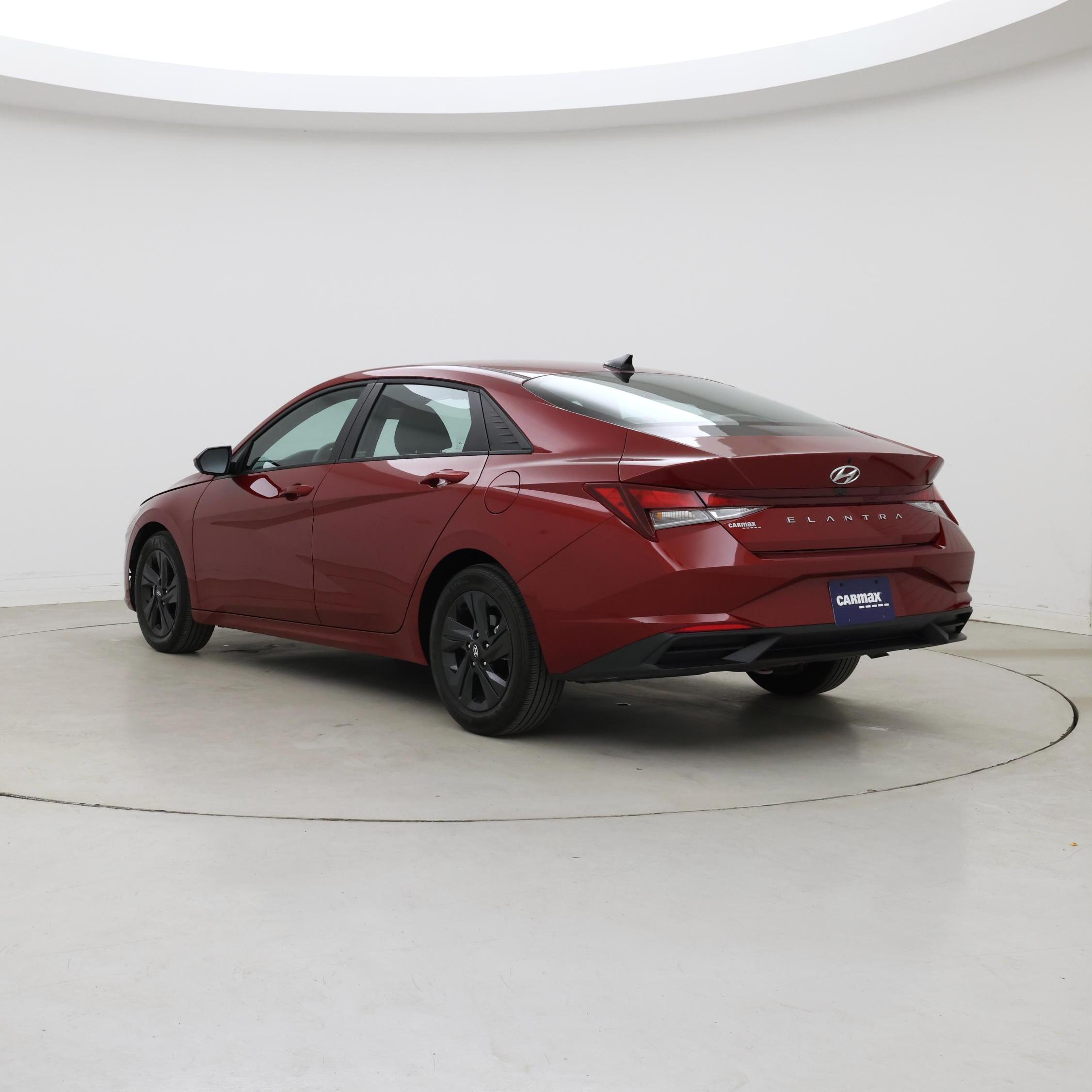 Thumbnail: 2023 Hyundai Elantra - 2