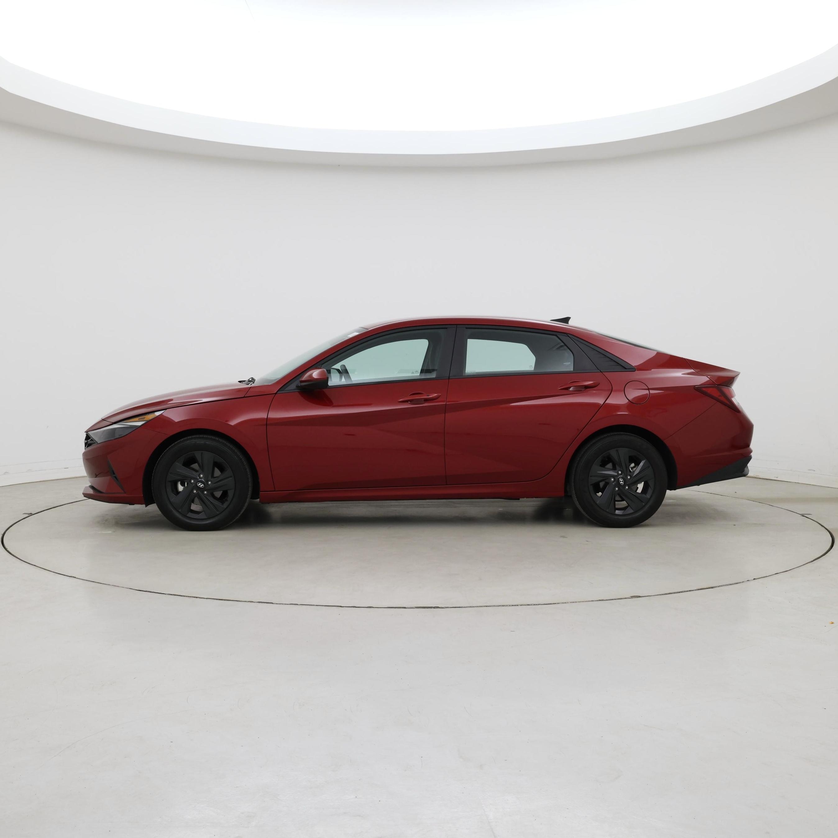 Thumbnail: 2023 Hyundai Elantra - 3