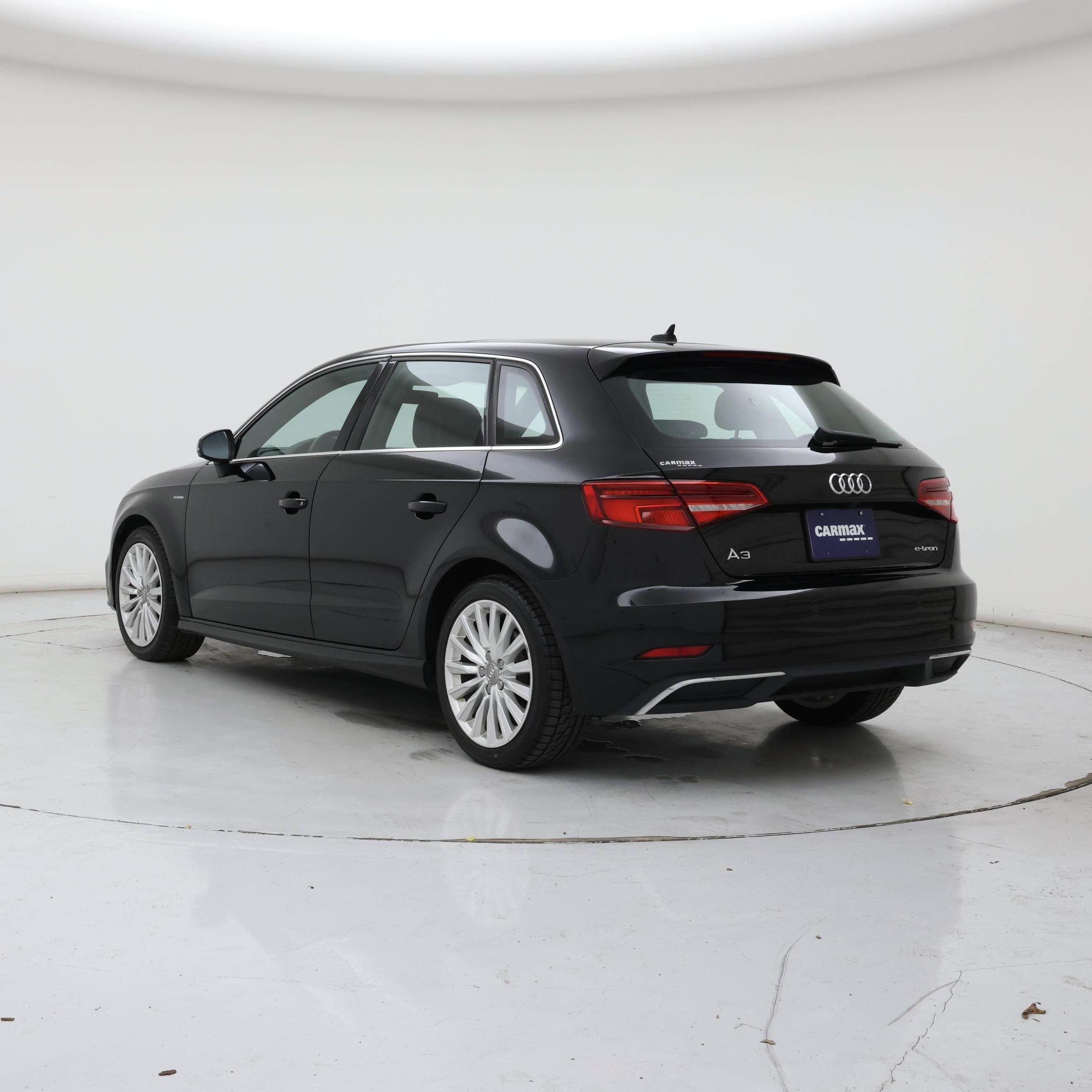 Thumbnail: 2017 Audi A3 - 2