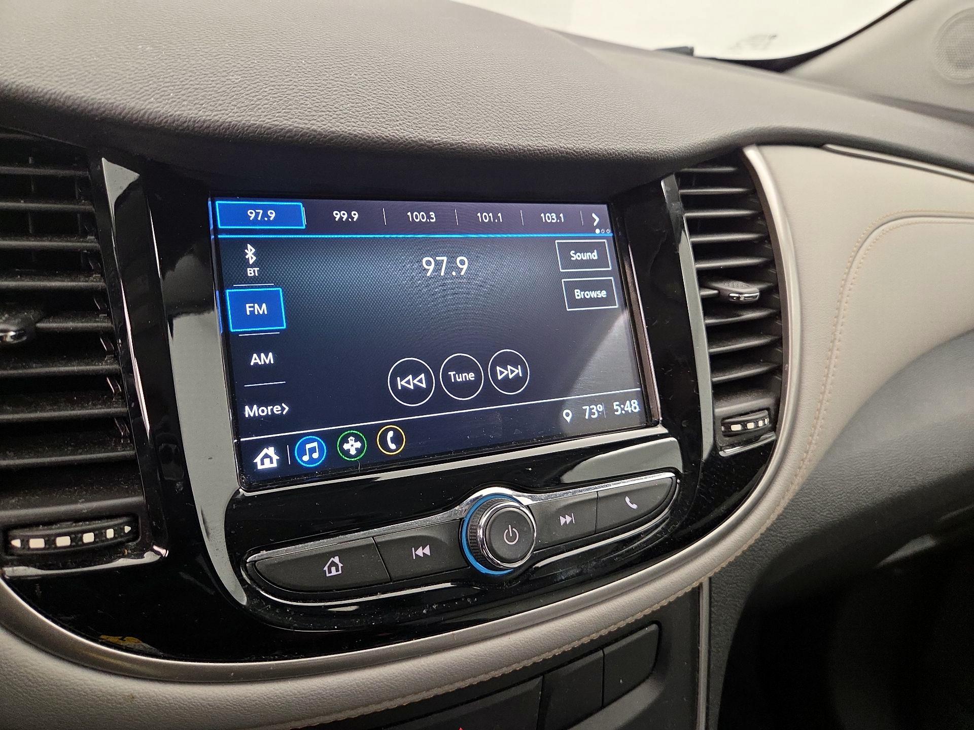 Thumbnail: 2018 Chevrolet Trax - 15