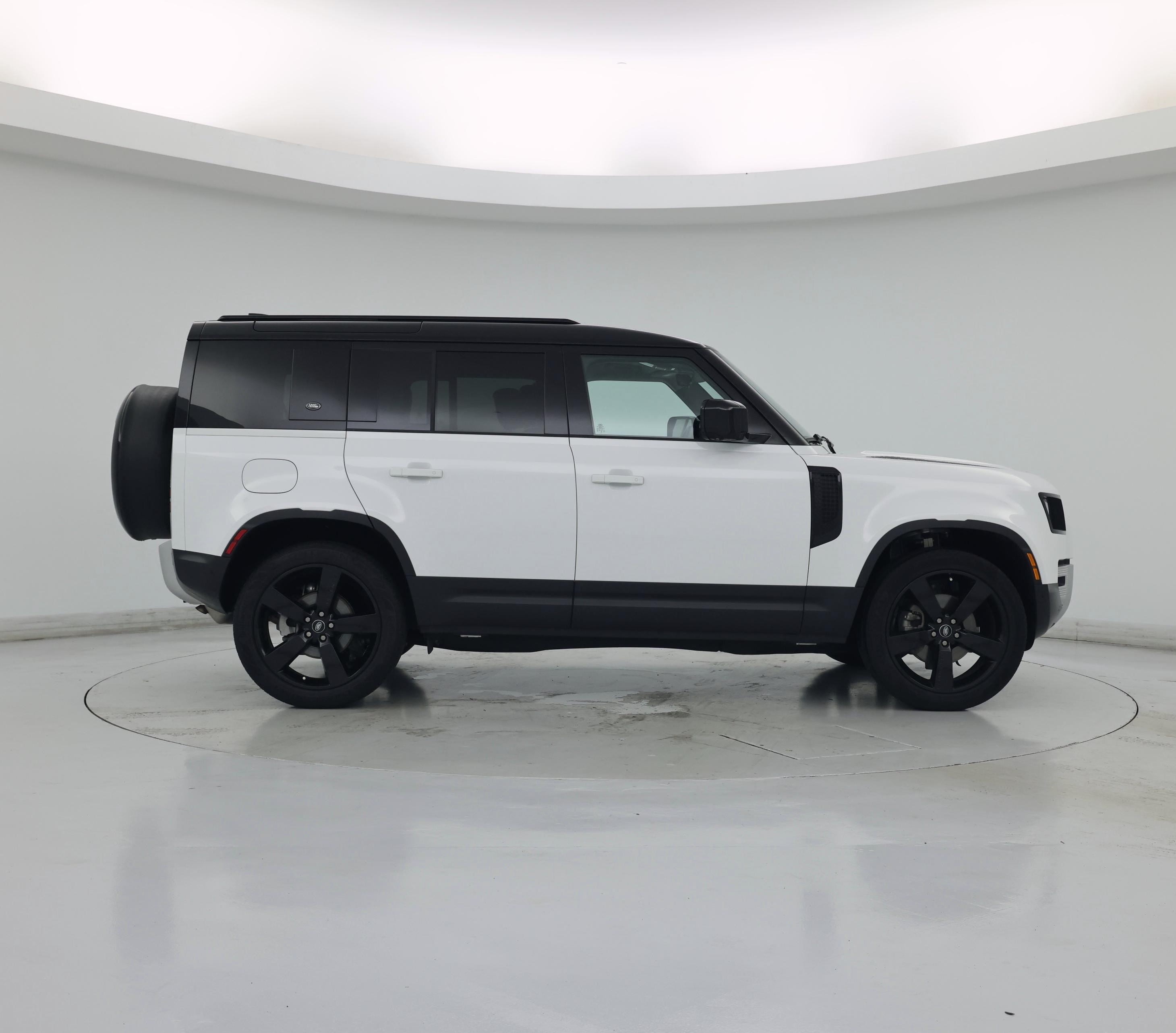 Thumbnail: 2024 Land Rover Defender - 7