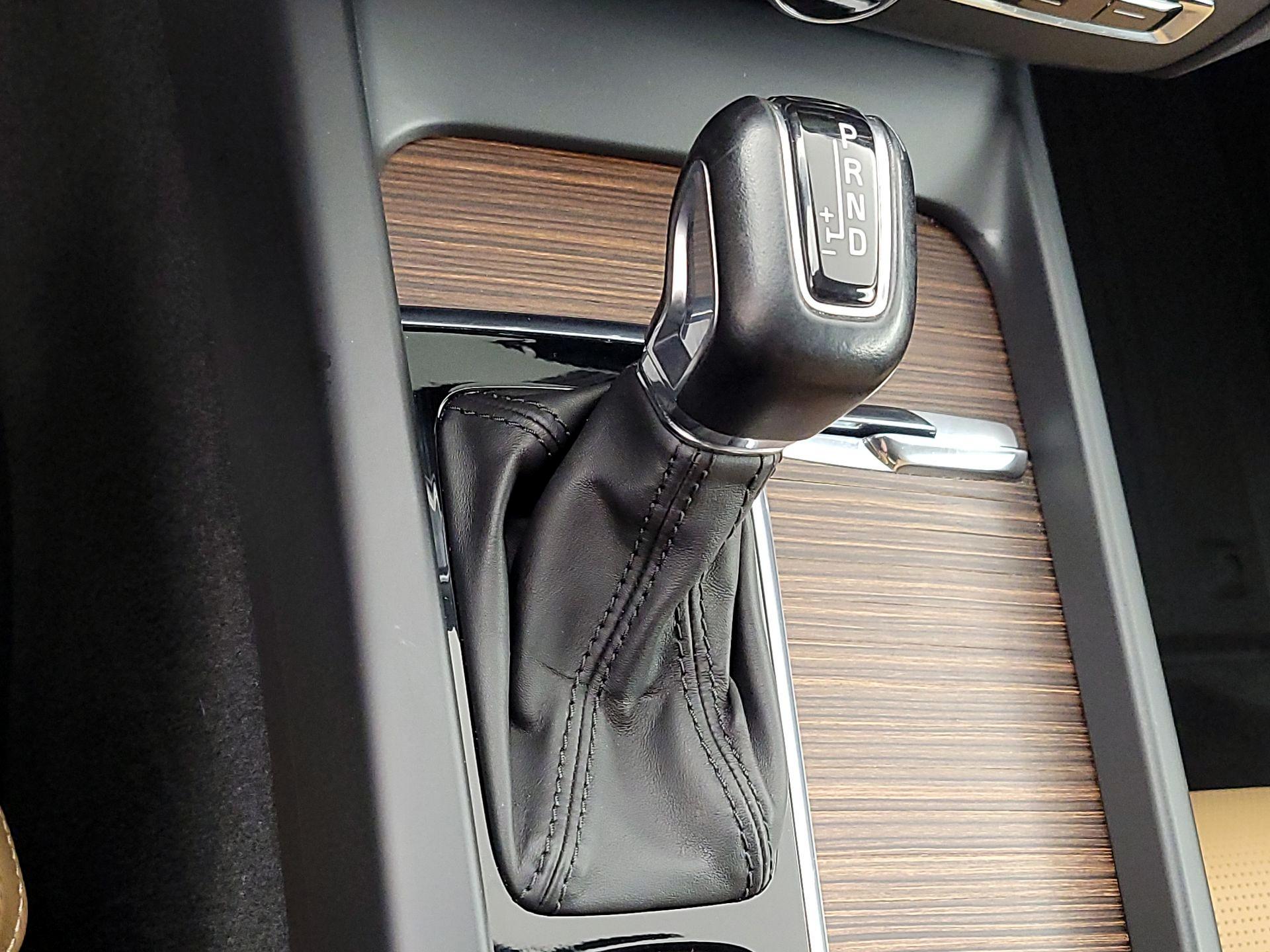 Thumbnail: 2021 Volvo XC60 - 18