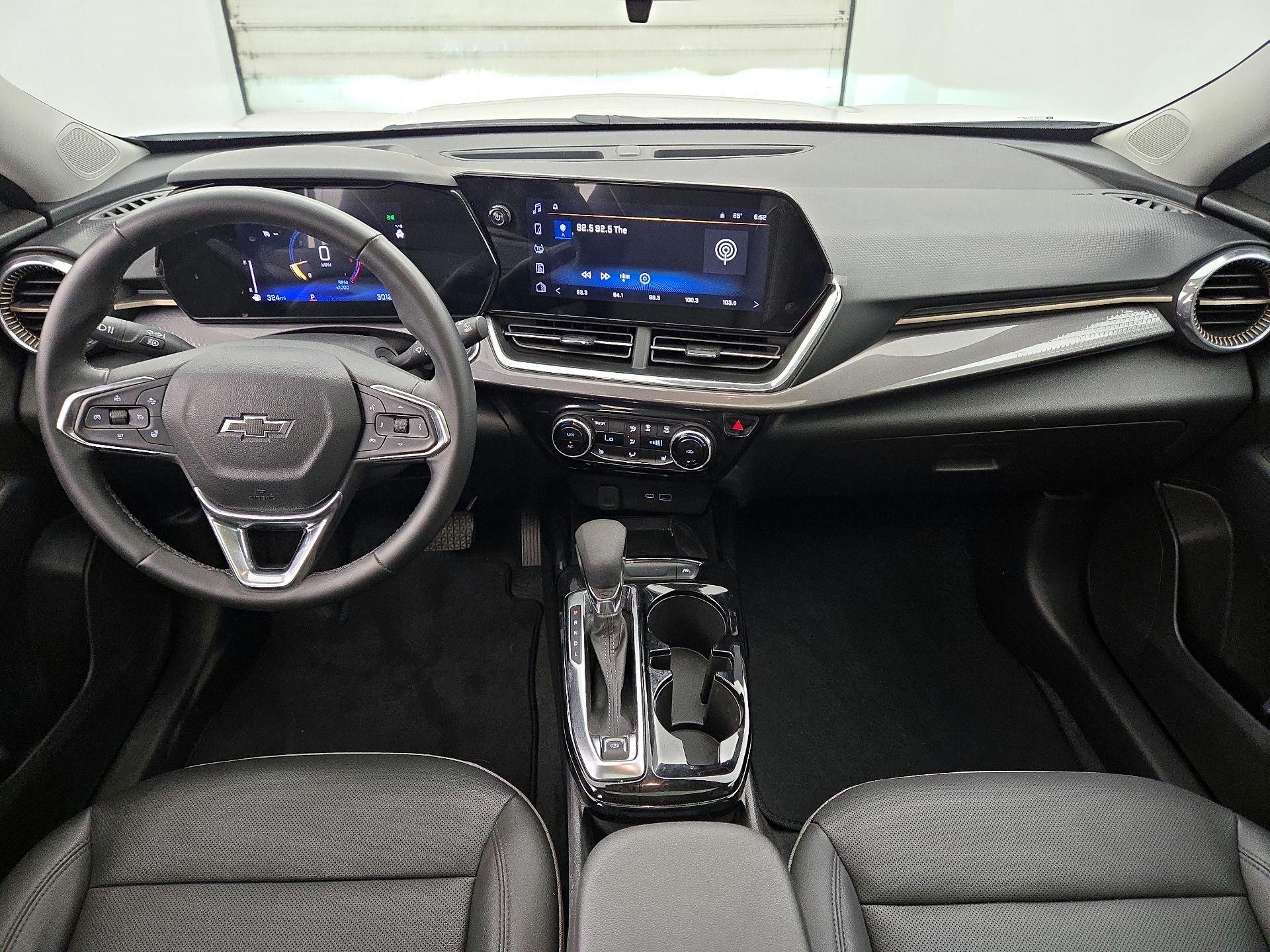 Thumbnail: 2025 Chevrolet Trax - 9
