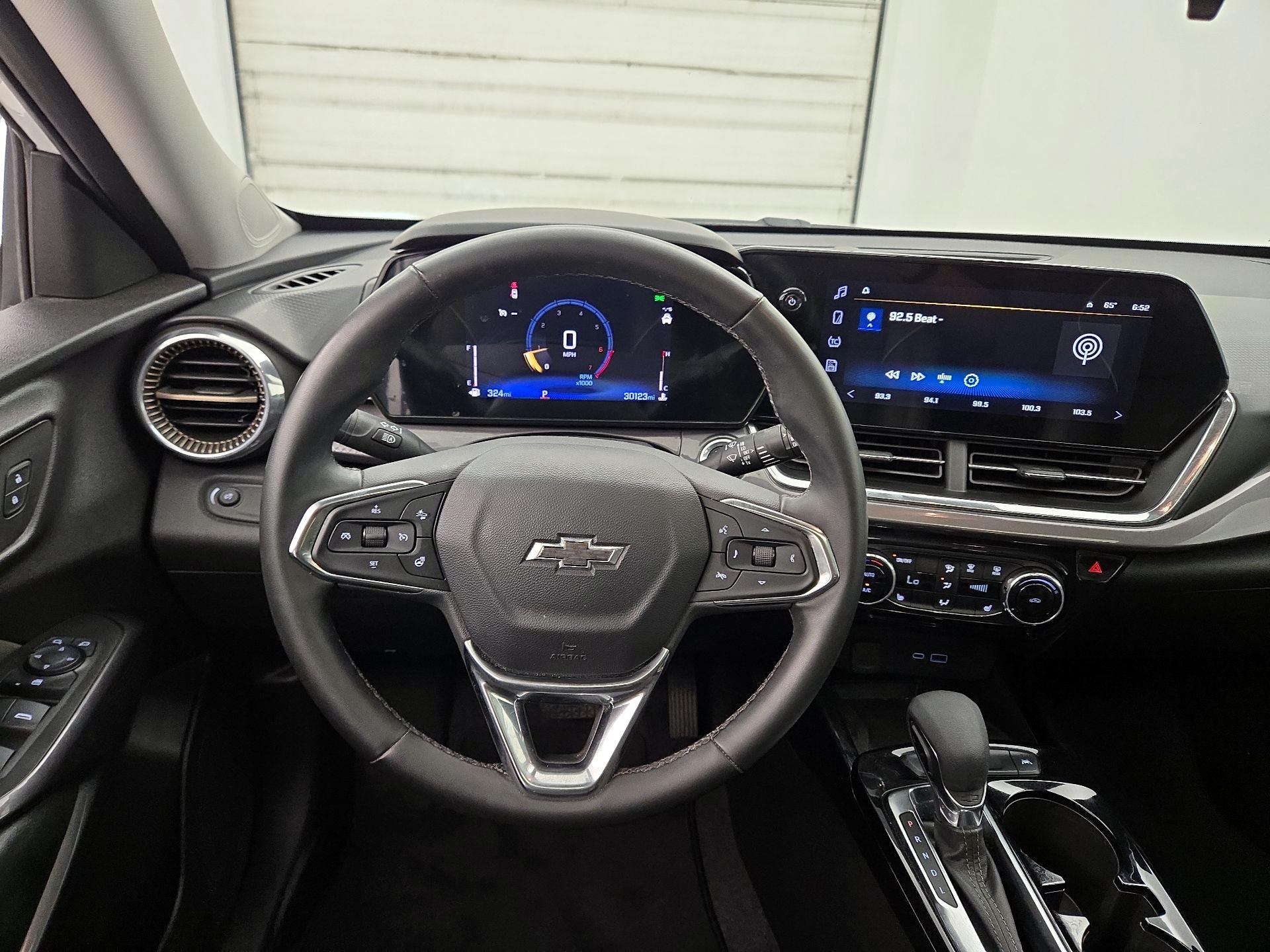 Thumbnail: 2025 Chevrolet Trax - 10
