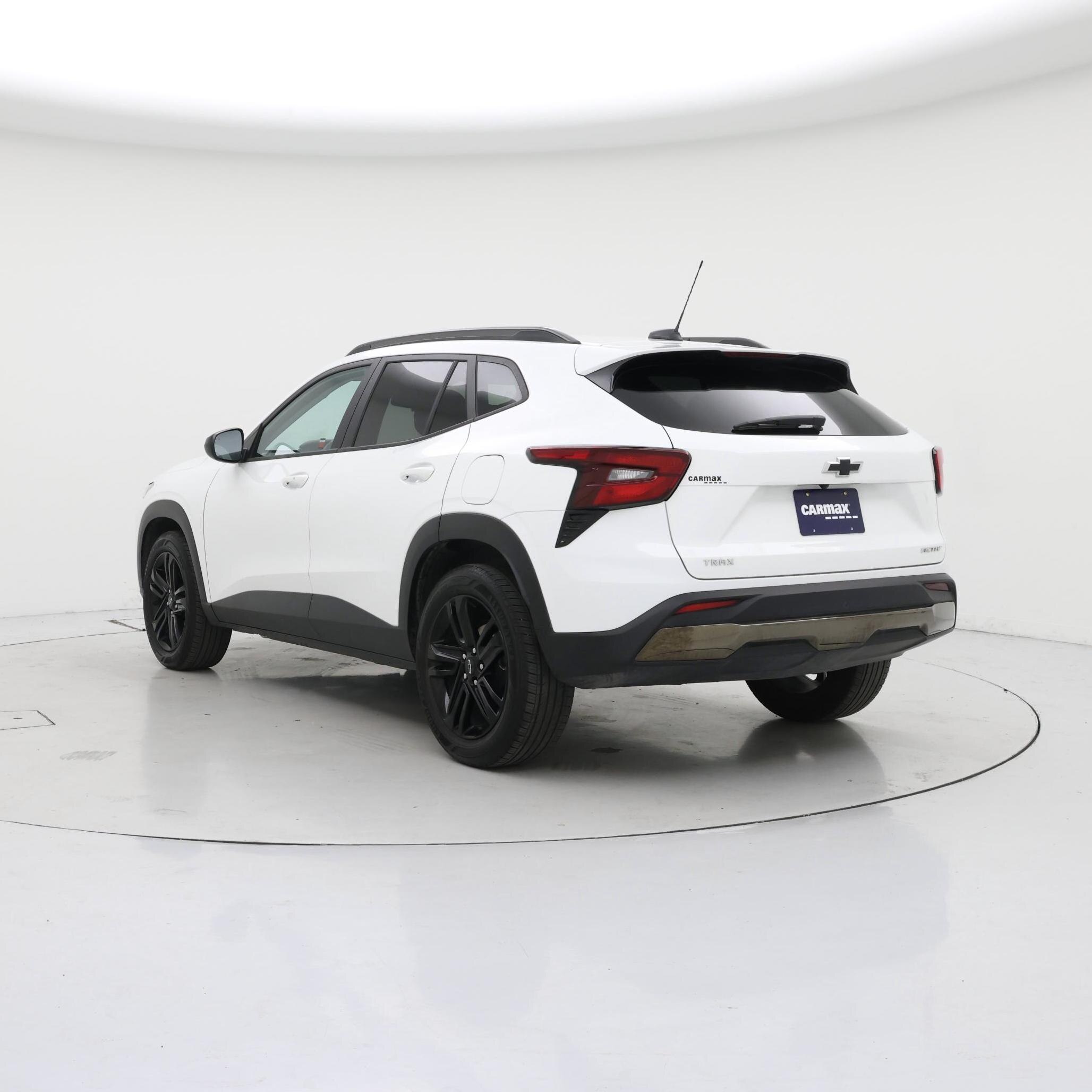 Thumbnail: 2025 Chevrolet Trax - 2