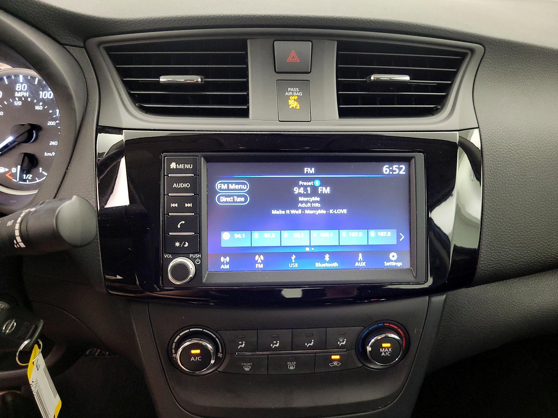 Thumbnail: 2019 Nissan Sentra - 15