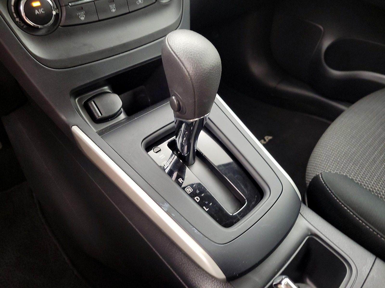 2019 Nissan Sentra S - Photo 18
