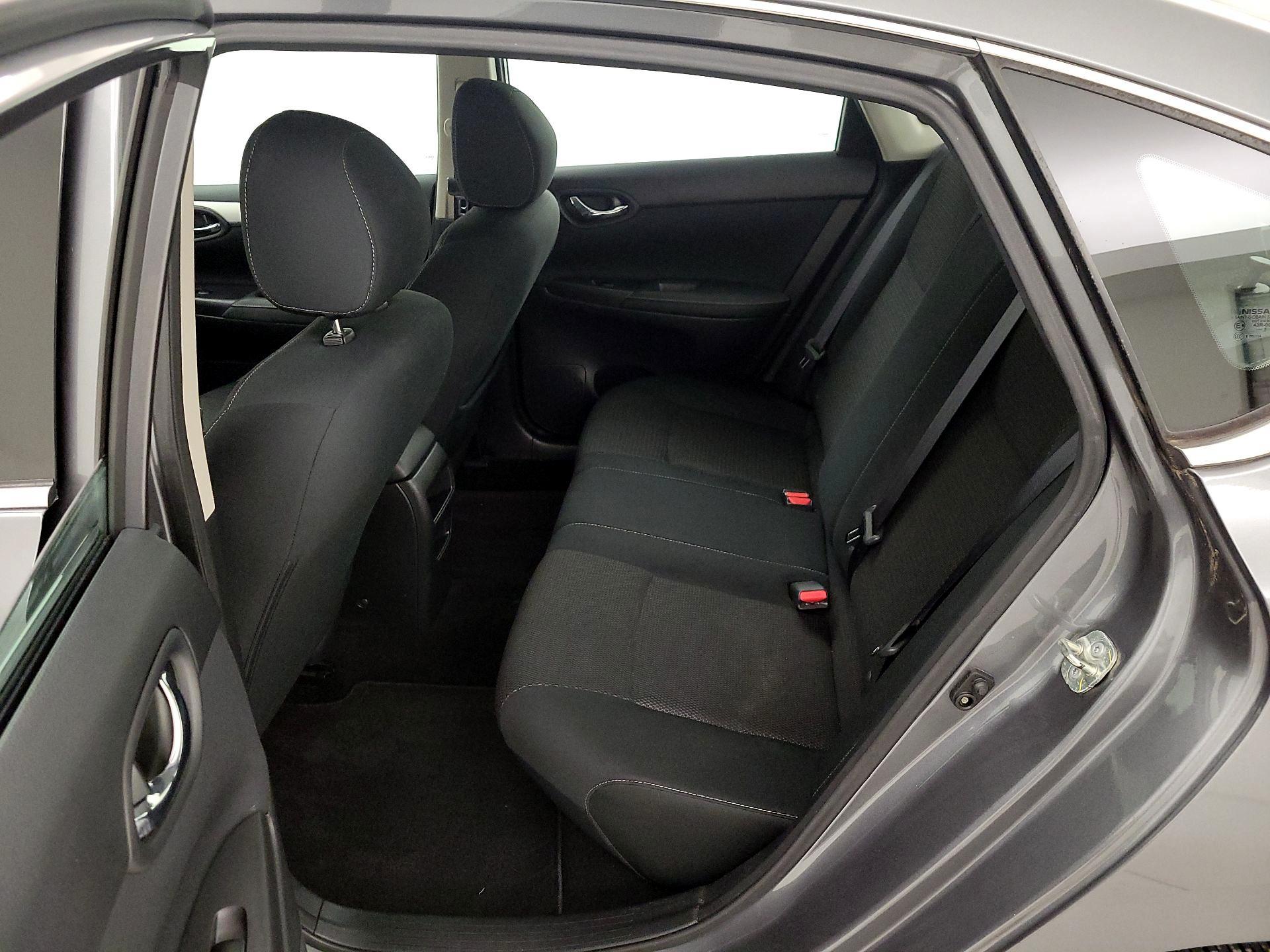 Thumbnail: 2019 Nissan Sentra - 19