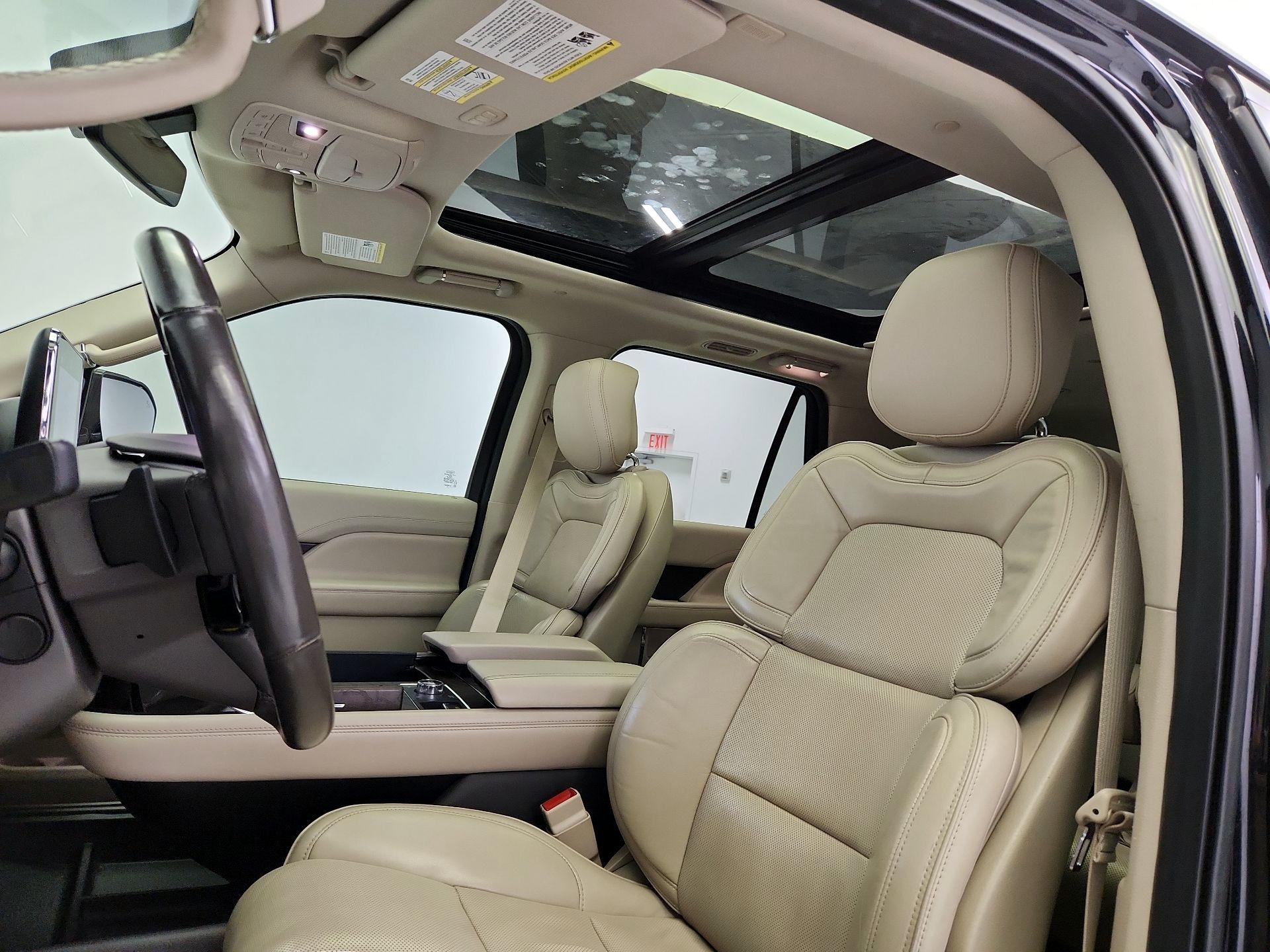 Thumbnail: 2019 Lincoln Navigator - 20