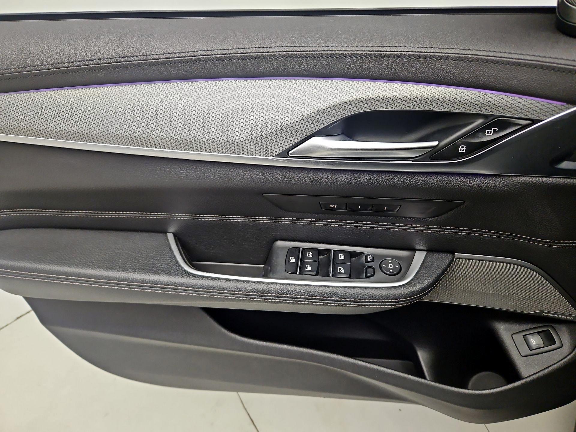Thumbnail: 2019 BMW 6 Series - 12