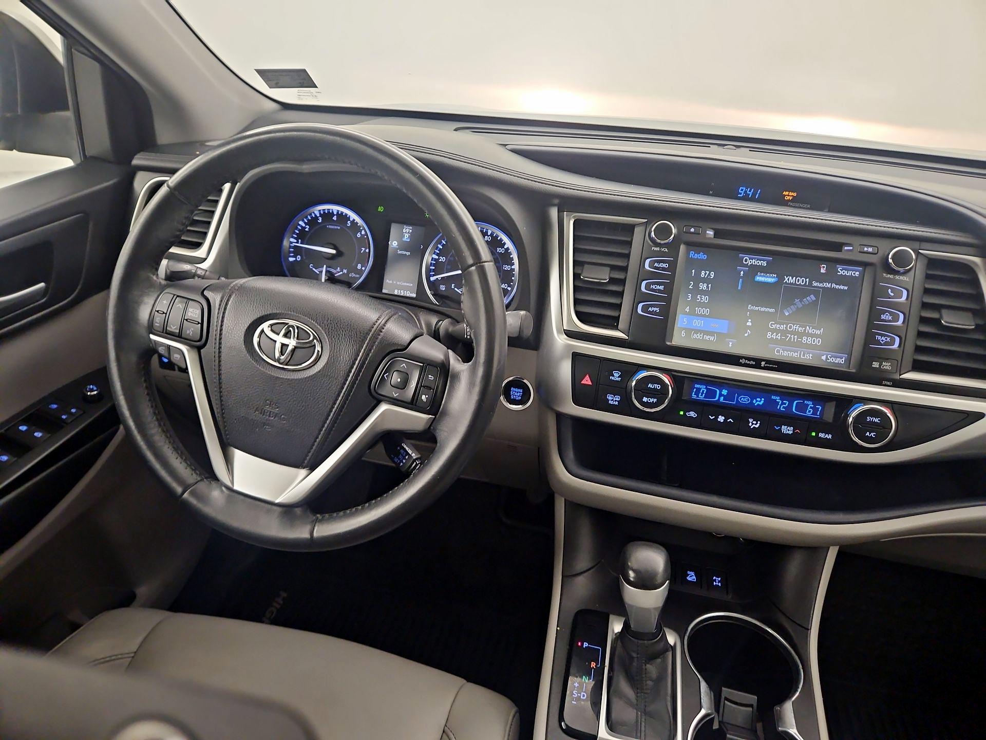Thumbnail: 2015 Toyota Highlander - 10