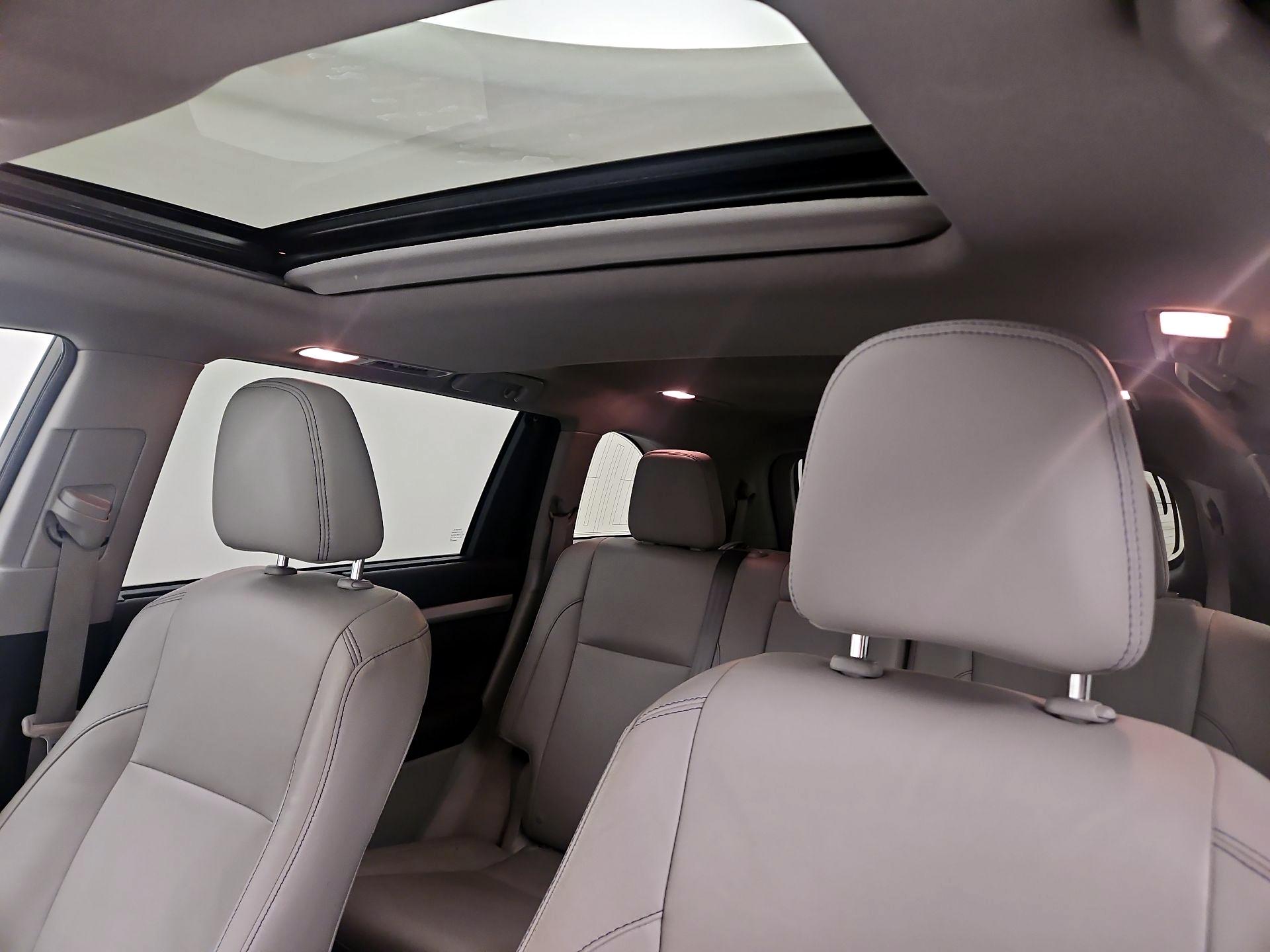 Thumbnail: 2015 Toyota Highlander - 19